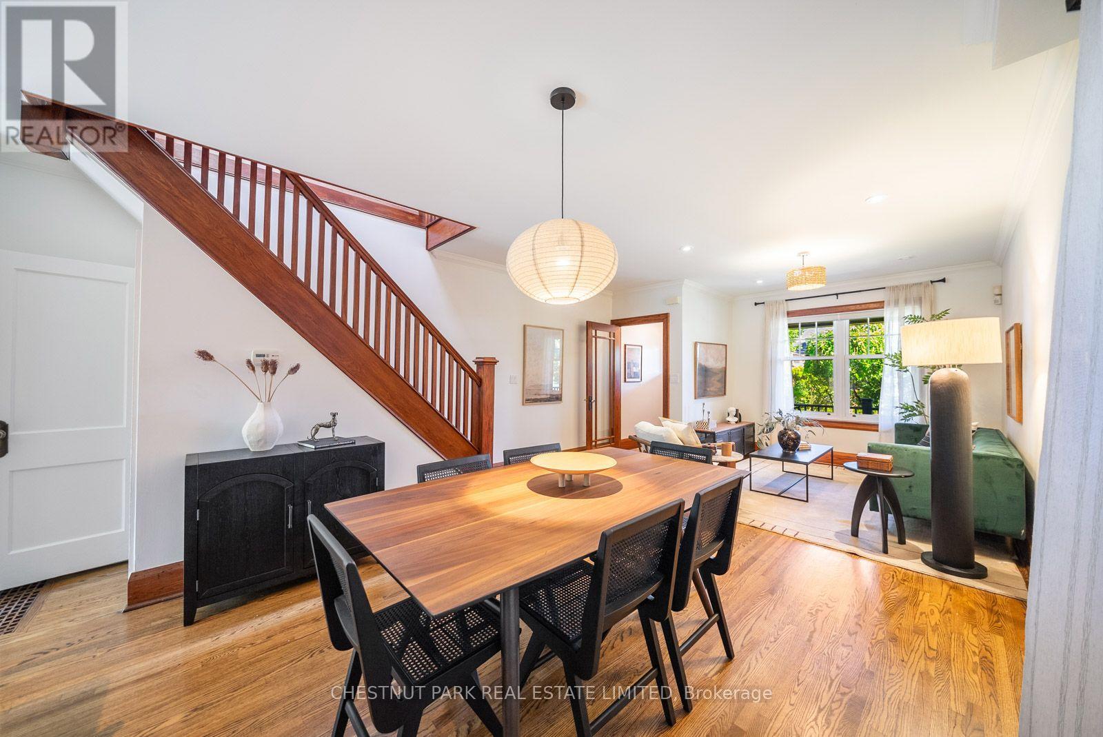 266 Queensdale Avenue, Toronto, Ontario  M4C 2B2 - Photo 9 - E13537532