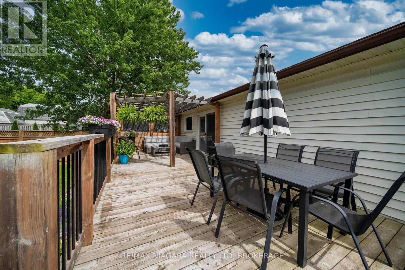 33 Bloomfield Avenue, St. Catharines, Ontario  L2P 1X2 - Photo 34 - X13537322