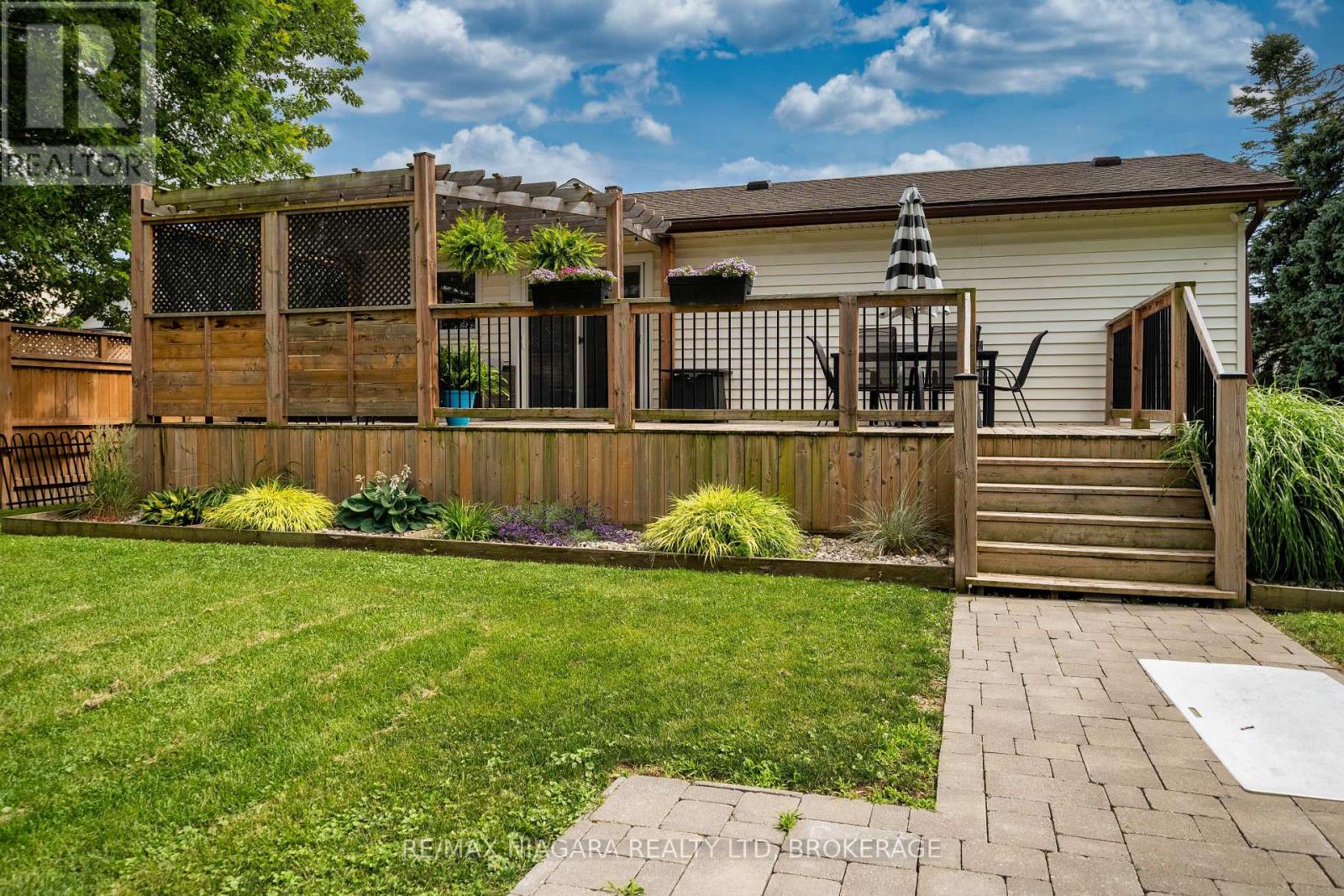 33 Bloomfield Avenue, St. Catharines, Ontario  L2P 1X2 - Photo 36 - X13537322