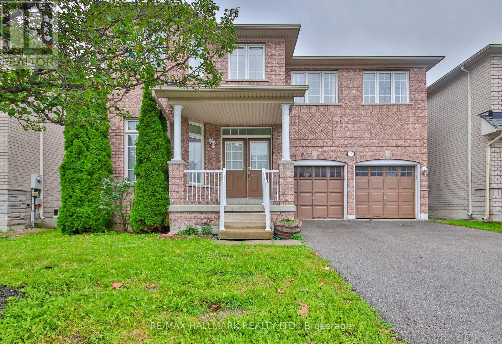 15 BRIARGLEN ROAD, Markham (Cachet)