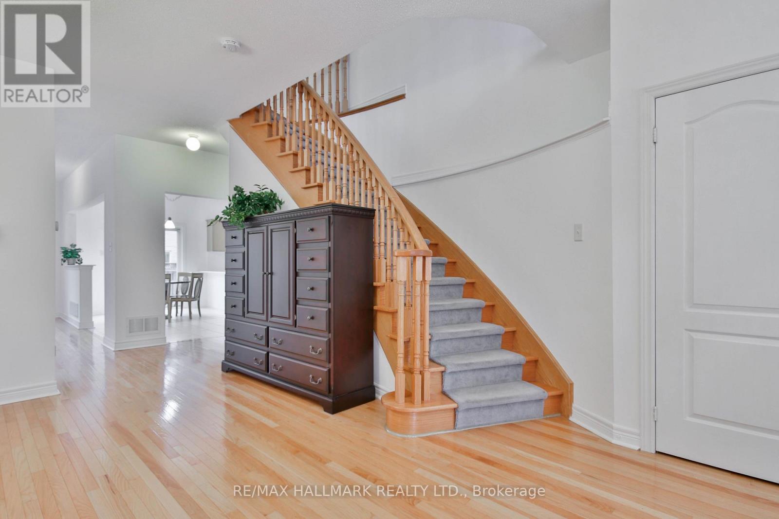 15 Briarglen Road, Markham, Ontario  L6C 2K5 - Photo 11 - N13537522