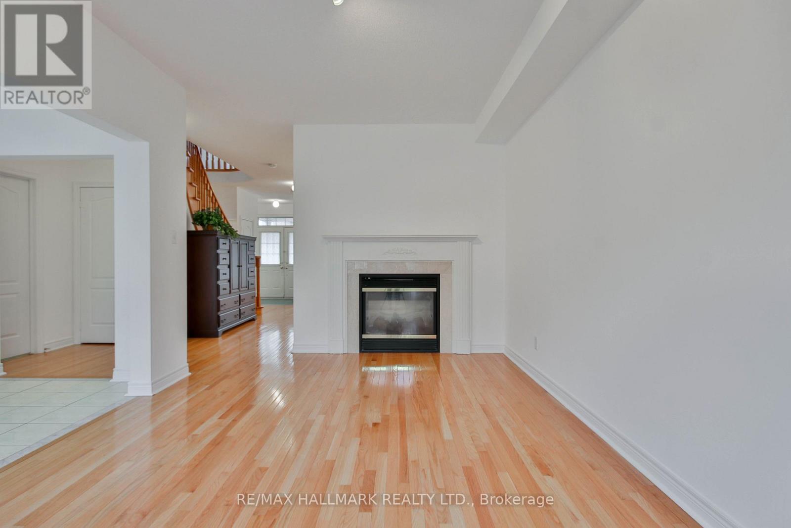 15 Briarglen Road, Markham, Ontario  L6C 2K5 - Photo 15 - N13537522