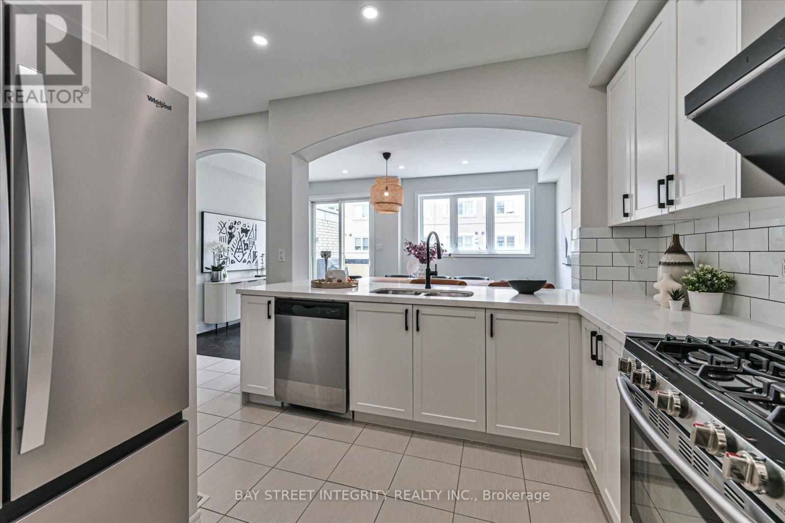 49 Victor Herbert Way, Markham, Ontario  L6C 0N6 - Photo 8 - N13537648