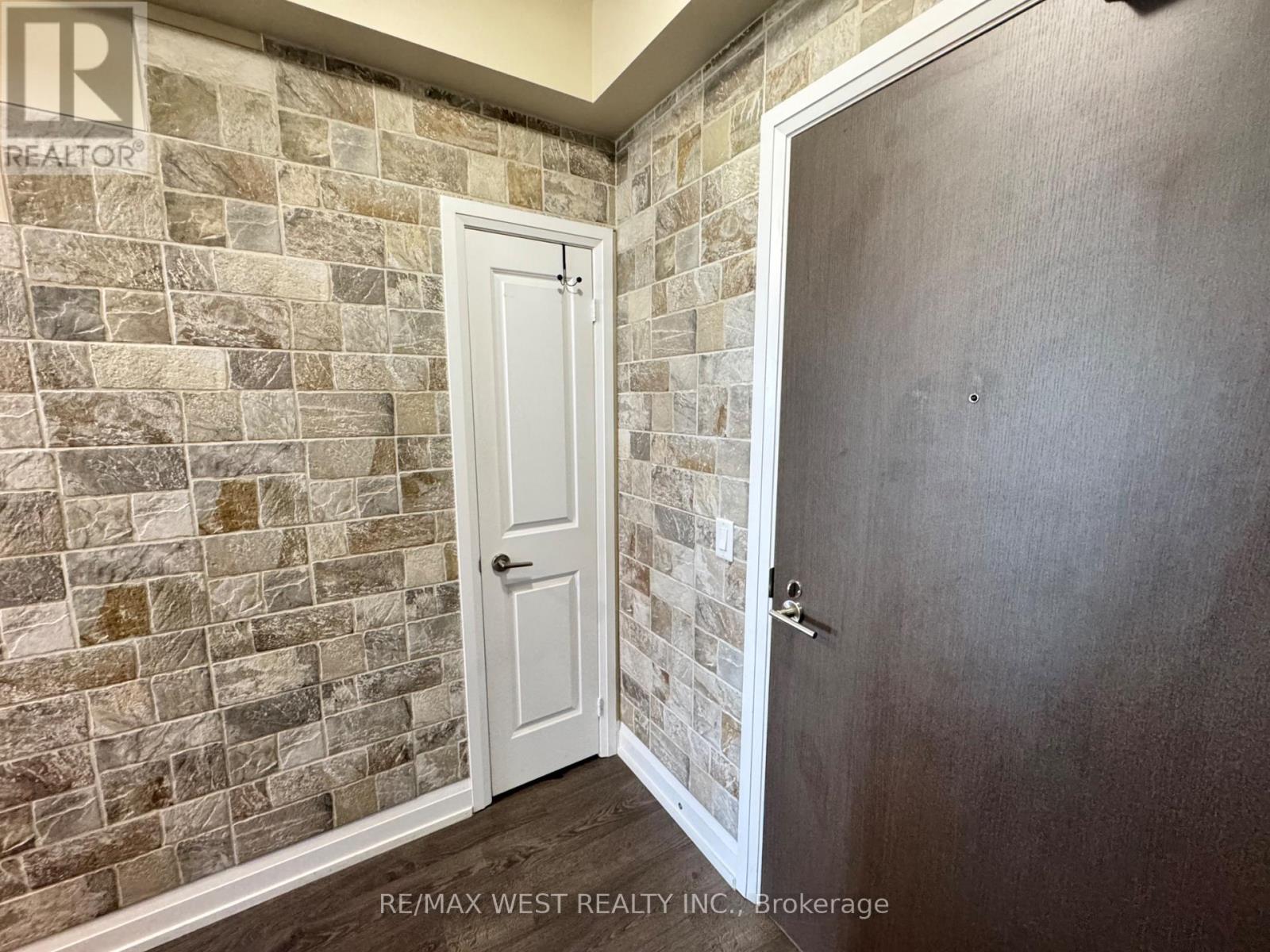714 - 7900 Bathurst Street, Vaughan, Ontario L4J 0J9 - Photo 3 - N13537658