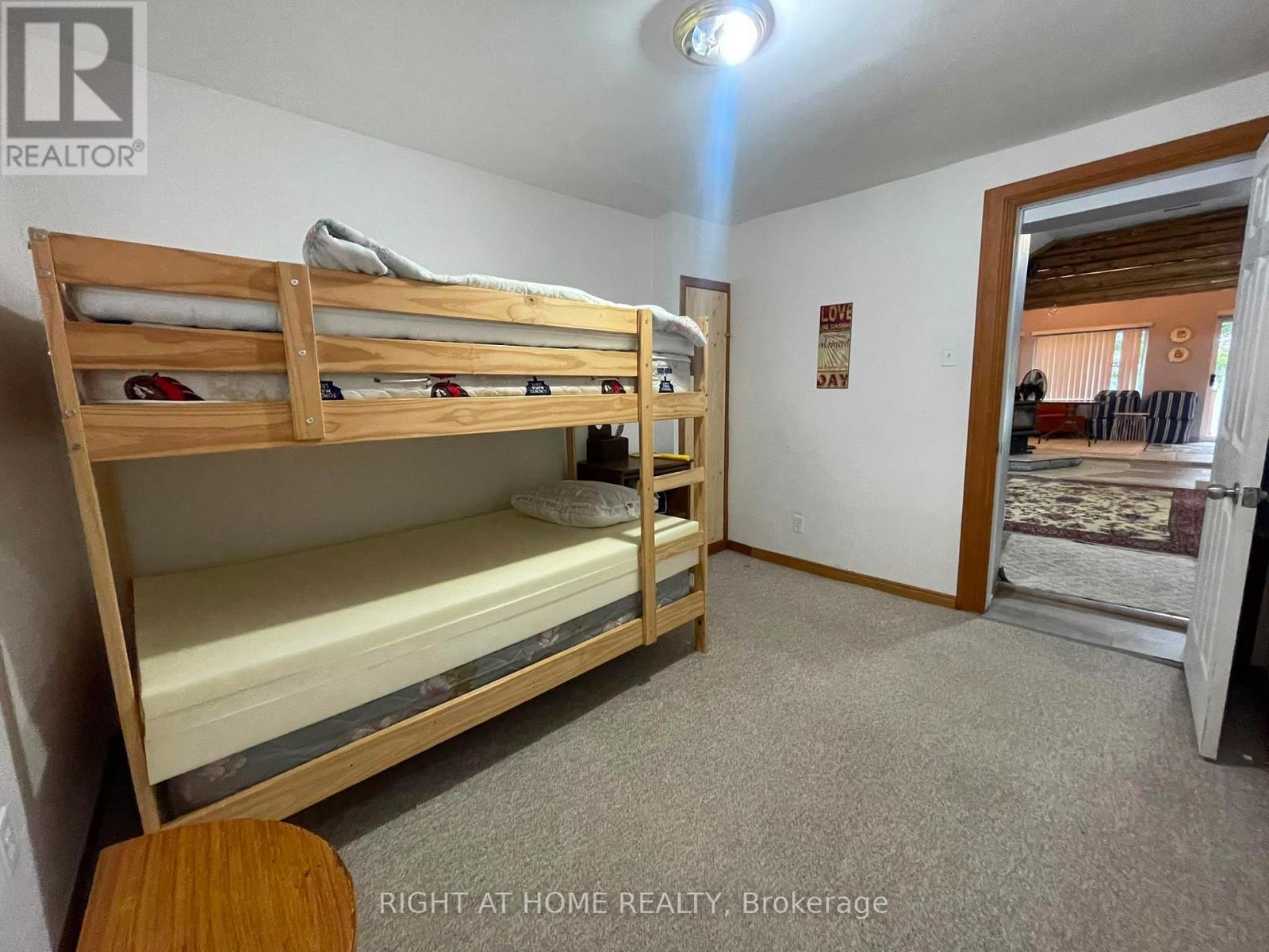 5470 Penetanguishene Road, Springwater, Ontario  L0L 1P0 - Photo 12 - S13537462