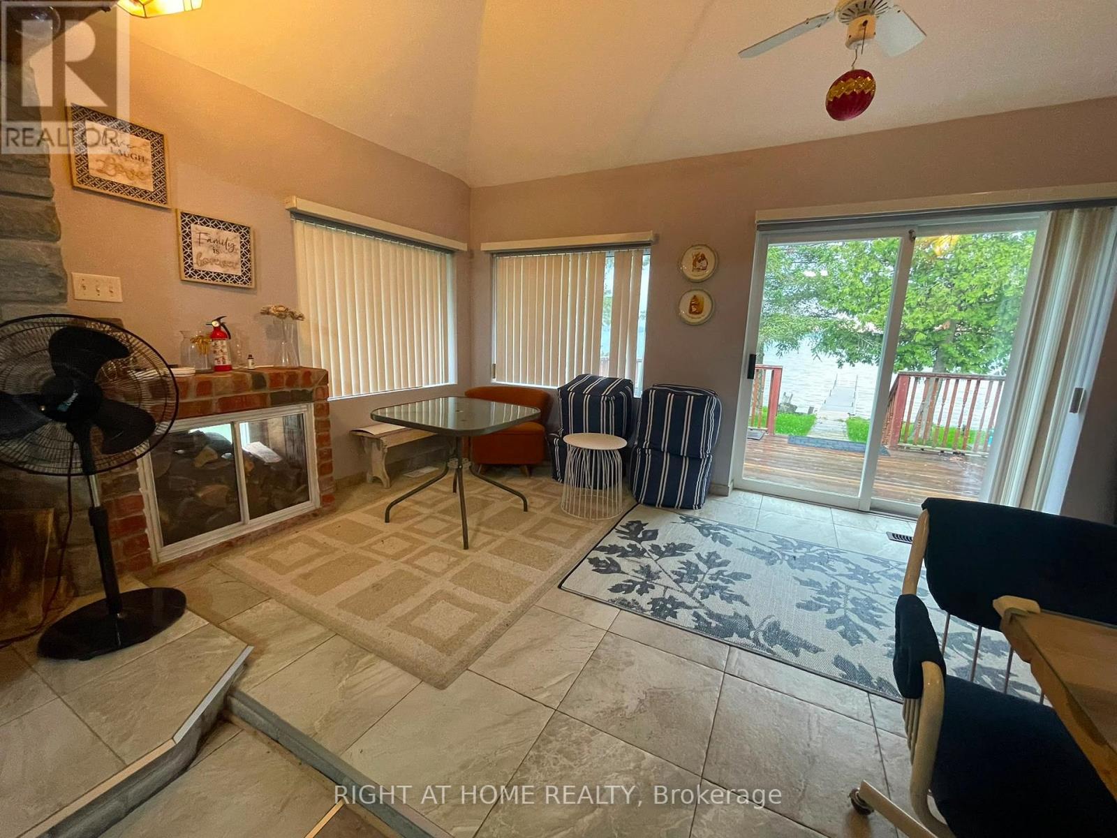 5470 Penetanguishene Road, Springwater, Ontario  L0L 1P0 - Photo 15 - S13537462
