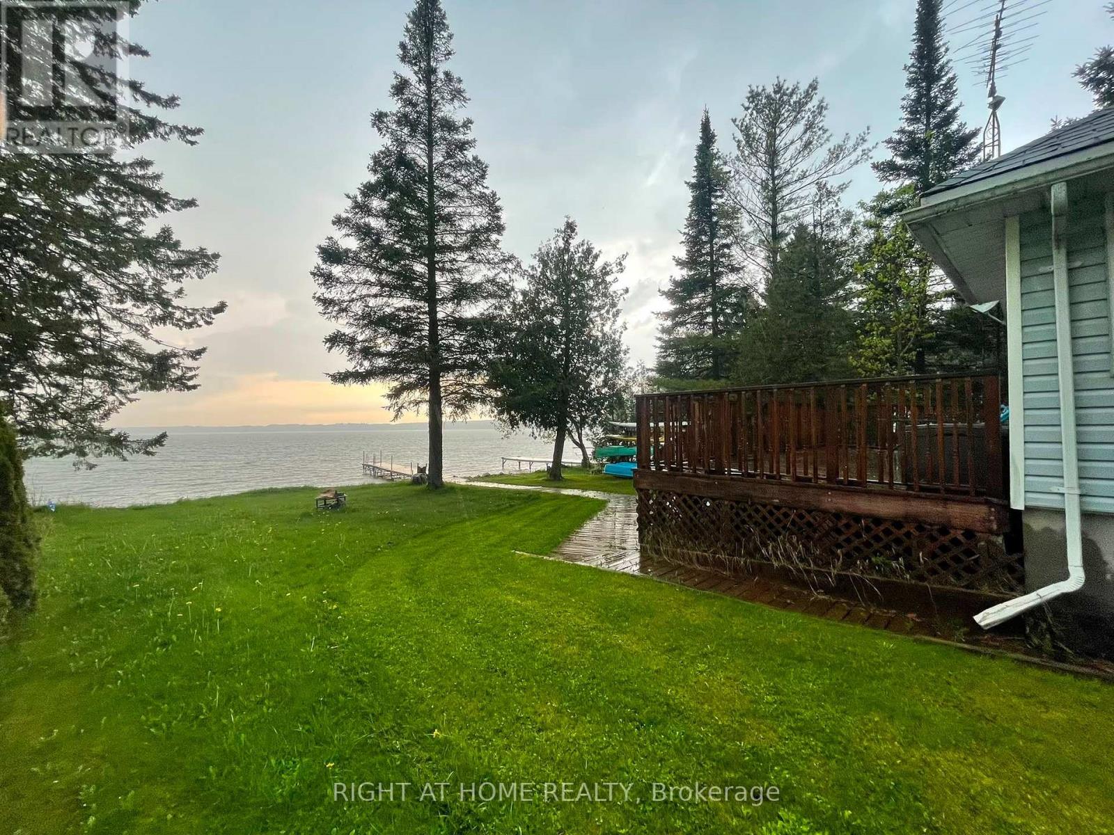 5470 Penetanguishene Road, Springwater, Ontario  L0L 1P0 - Photo 21 - S13537462