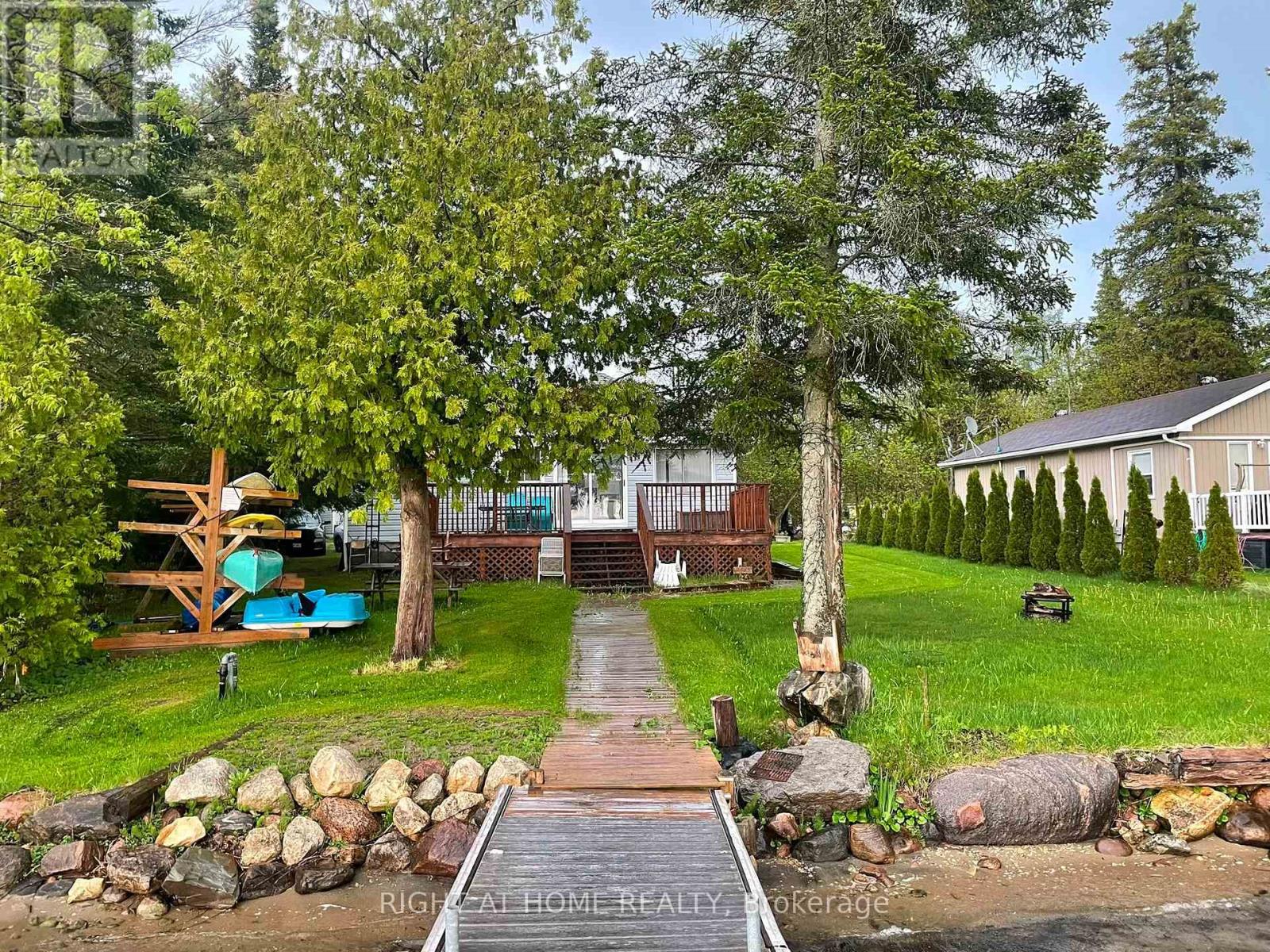 5470 Penetanguishene Road, Springwater, Ontario  L0L 1P0 - Photo 6 - S13537462