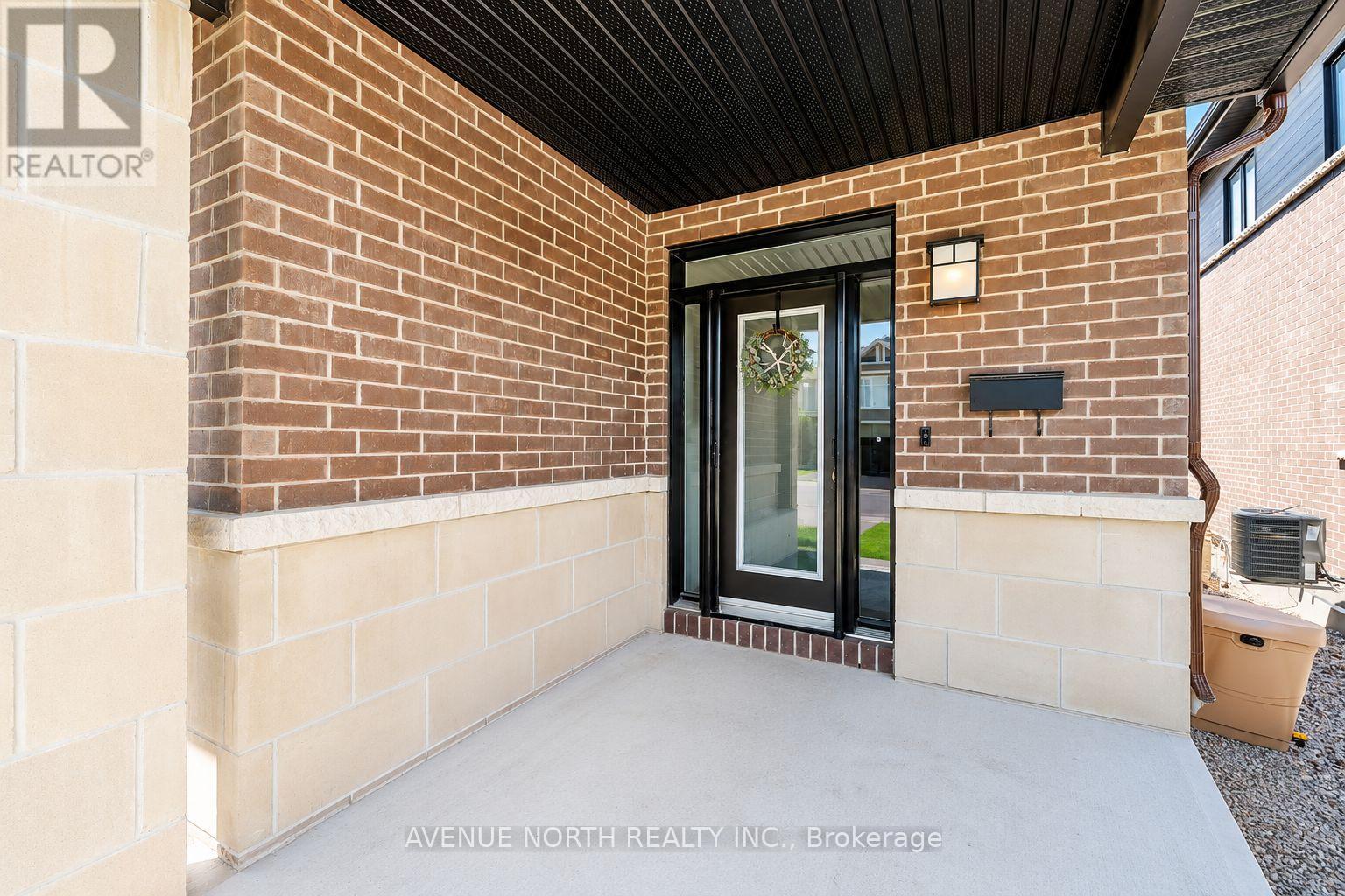 323 Lysander Place, Ottawa, Ontario  K1K 3X8 - Photo 3 - X13516558