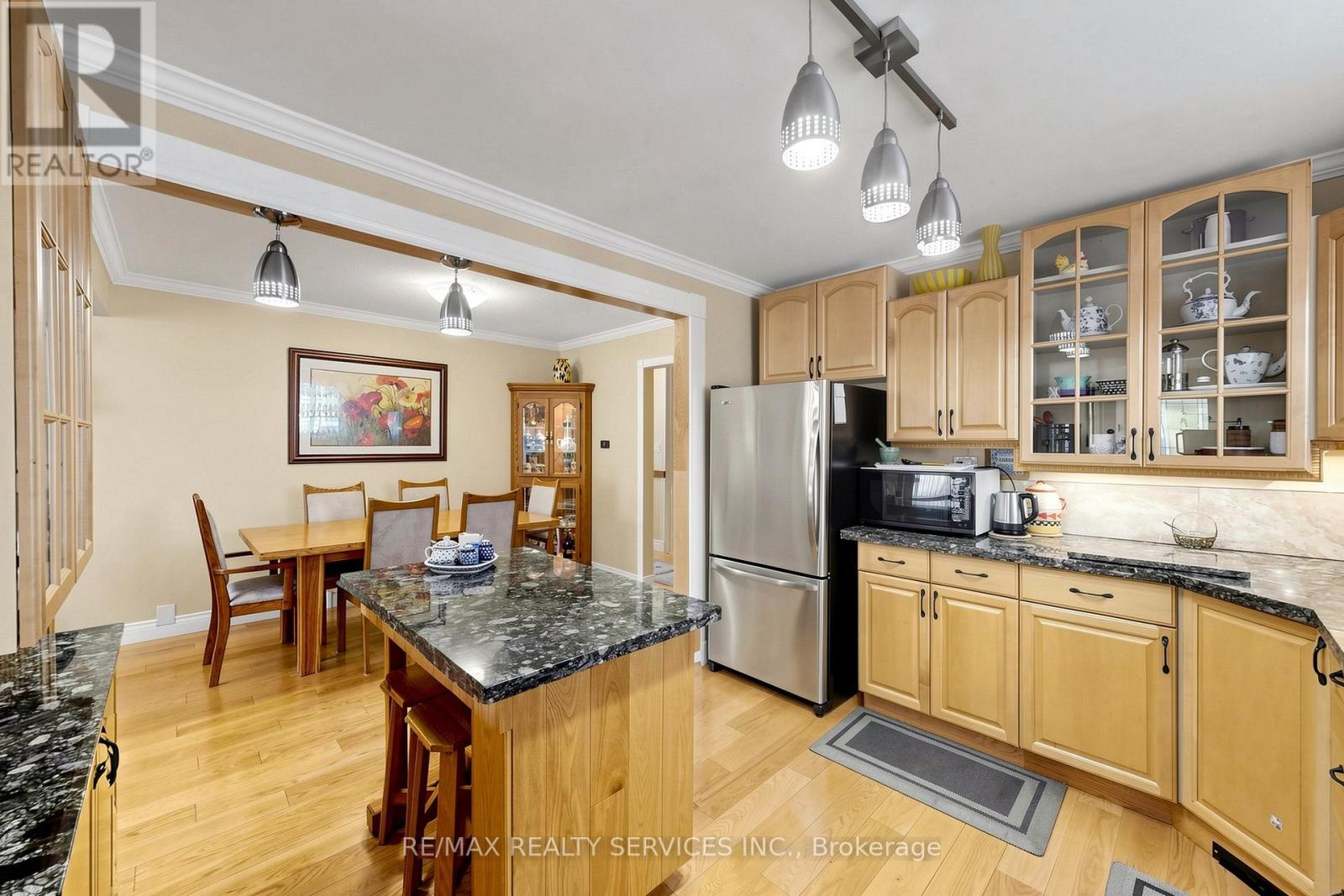 36 Glenvale Boulevard, Brampton, Ontario  L6S 1J1 - Photo 17 - W13537406