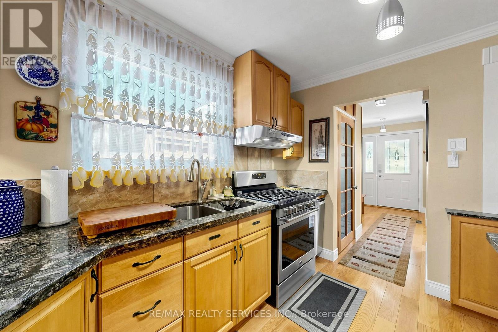 36 Glenvale Boulevard, Brampton, Ontario  L6S 1J1 - Photo 18 - W13537406