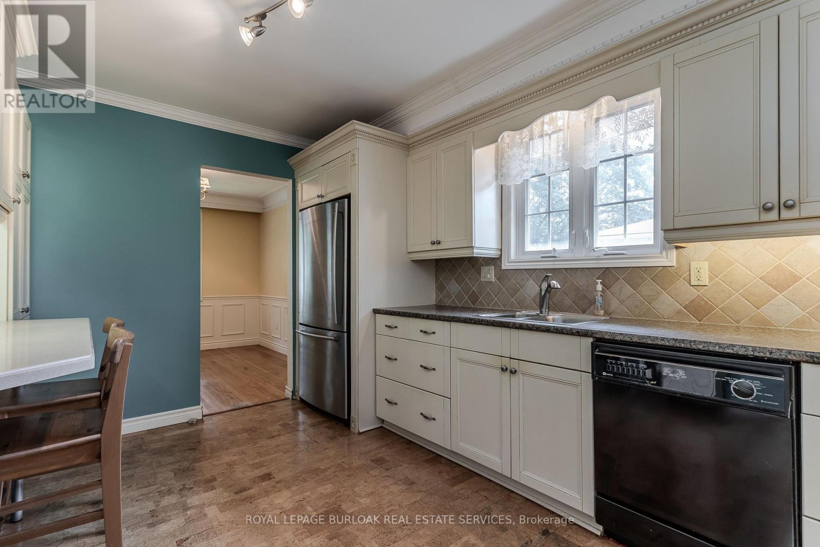 342 Bryant Crescent, Burlington, Ontario  L7L 3Z5 - Photo 17 - W13537488