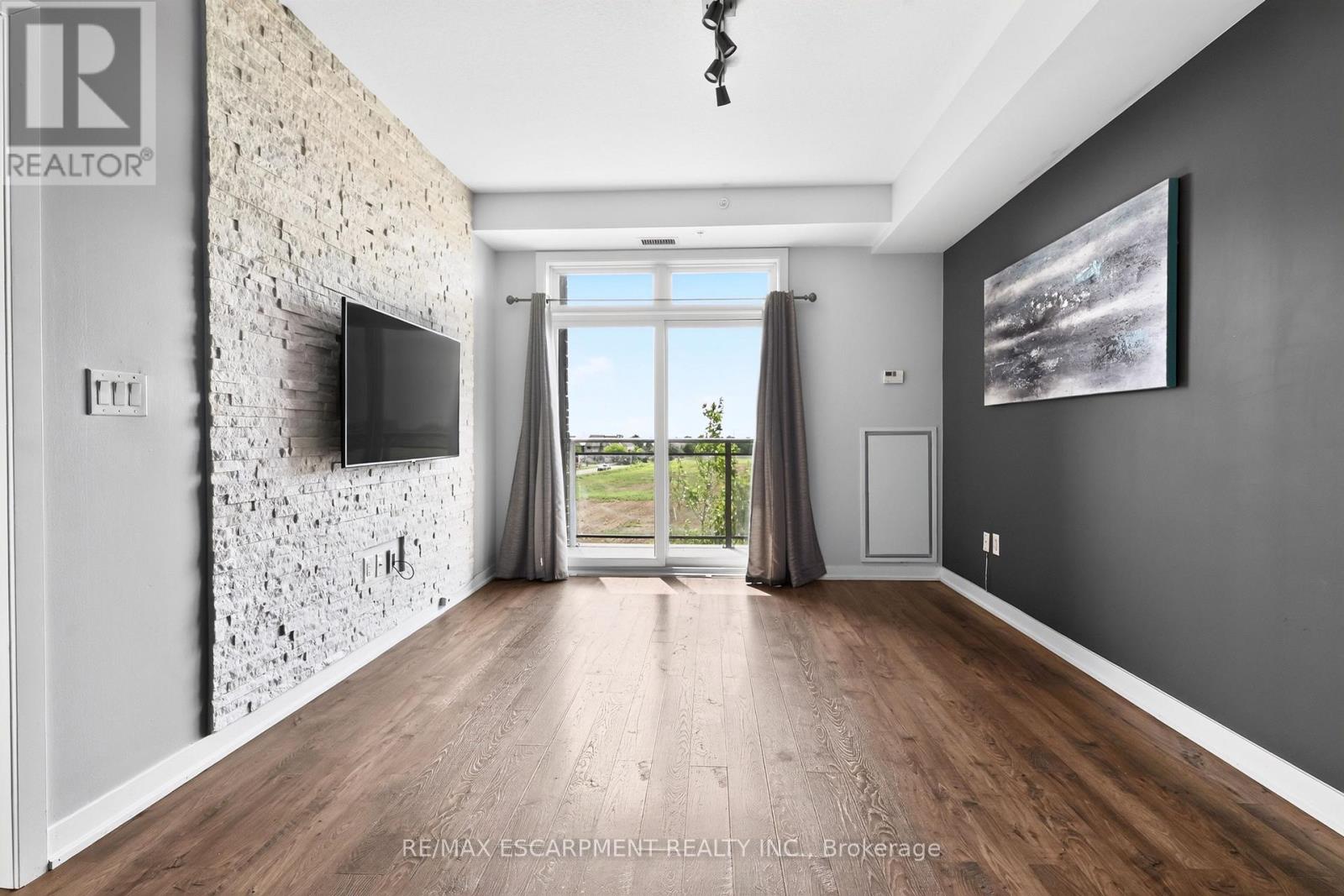 315 - 5010 Corporate Drive, Burlington, Ontario  L7L 0H6 - Photo 3 - W13537502