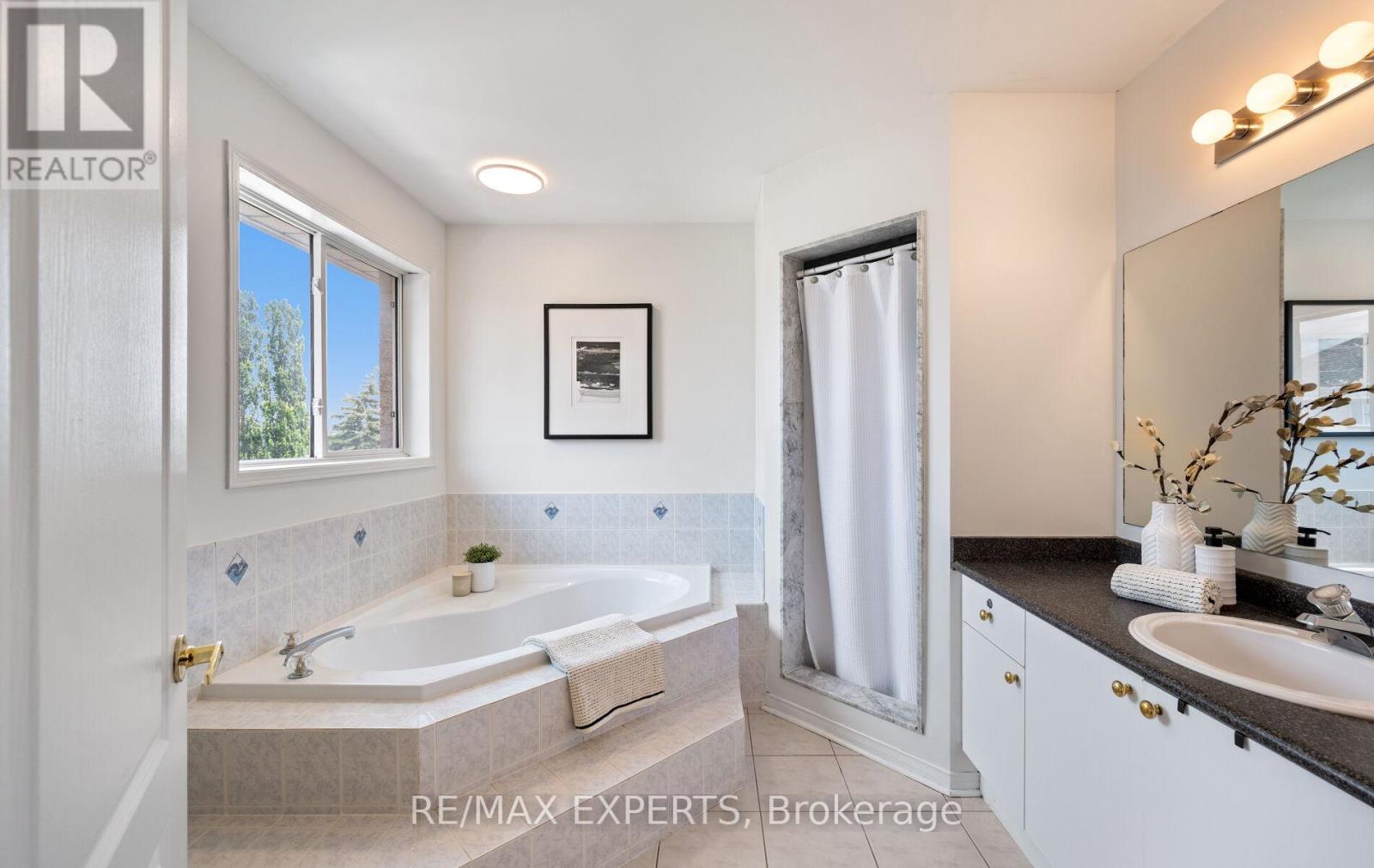 214 Waterbury Street, Caledon, Ontario  L7E 2H9 - Photo 20 - W13537568