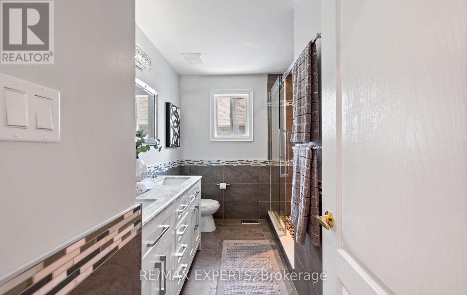 214 Waterbury Street, Caledon, Ontario  L7E 2H9 - Photo 30 - W13537568