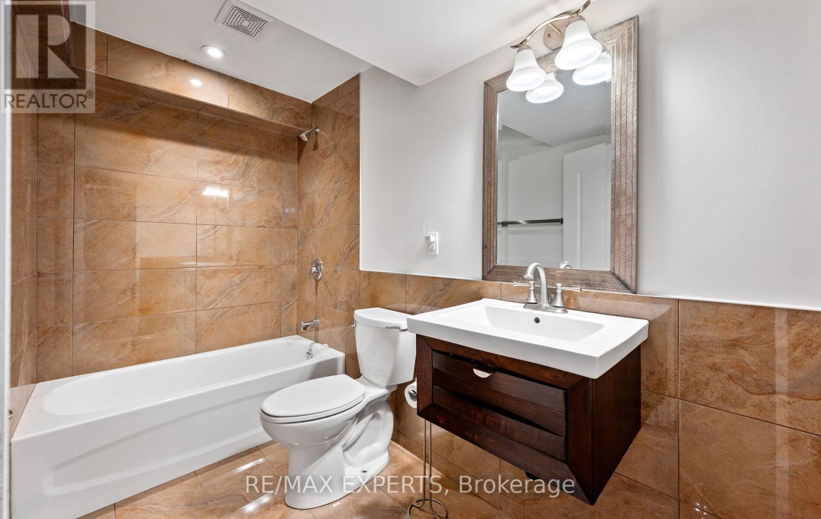 214 Waterbury Street, Caledon, Ontario  L7E 2H9 - Photo 42 - W13537568