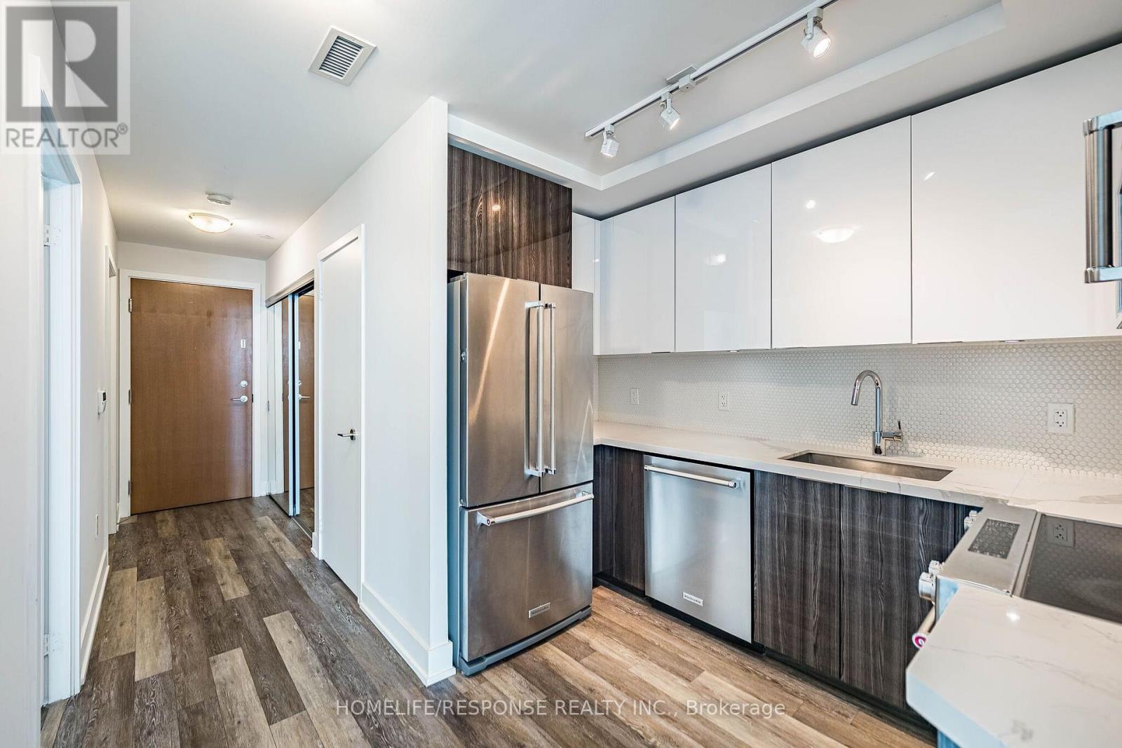 1008 - 20 Shore Breeze Drive, Toronto, Ontario  M8V 0C7 - Photo 8 - W13537594