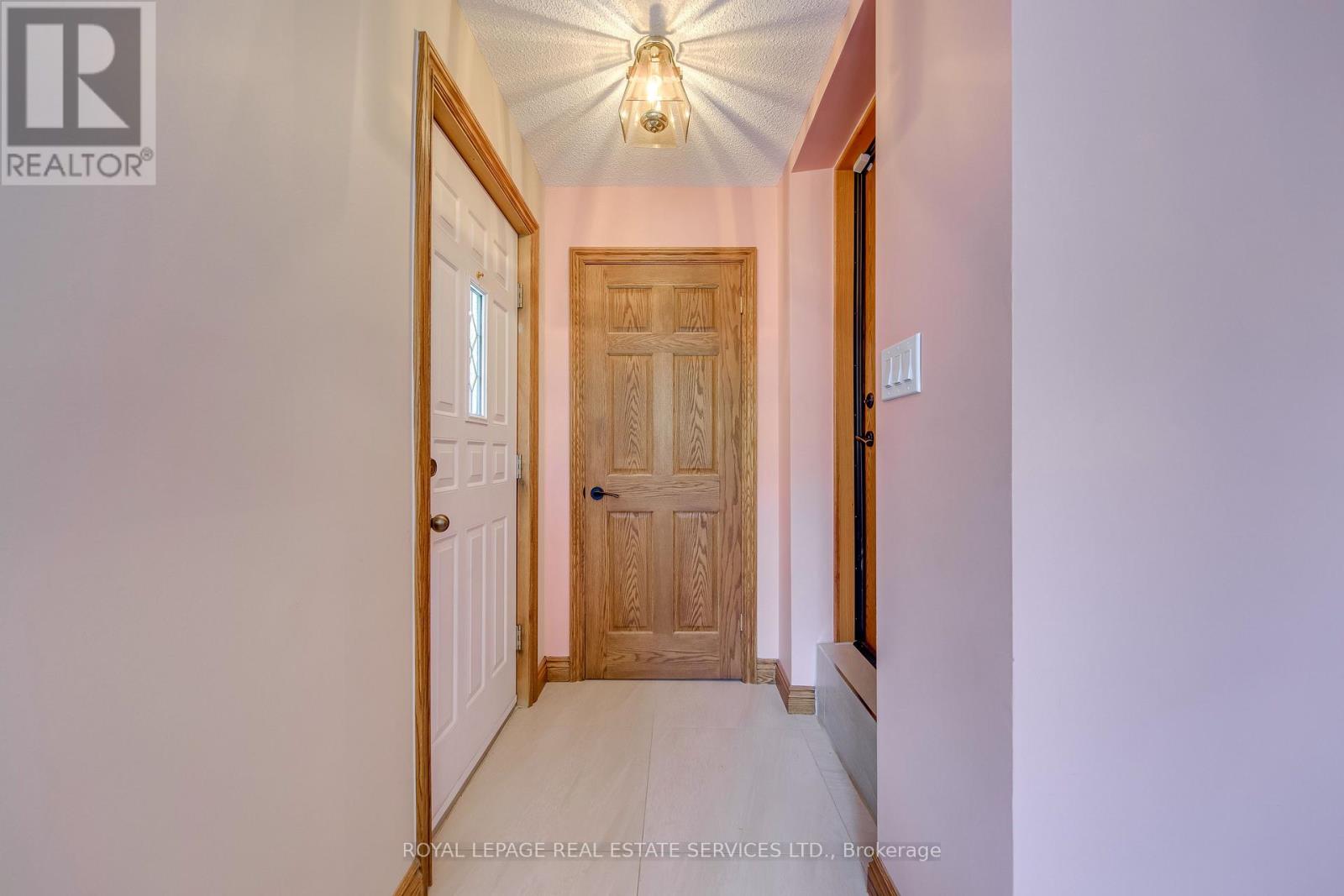 14 Governor Grove Crescent, Brampton, Ontario  L6Y 1A6 - Photo 18 - W13537652