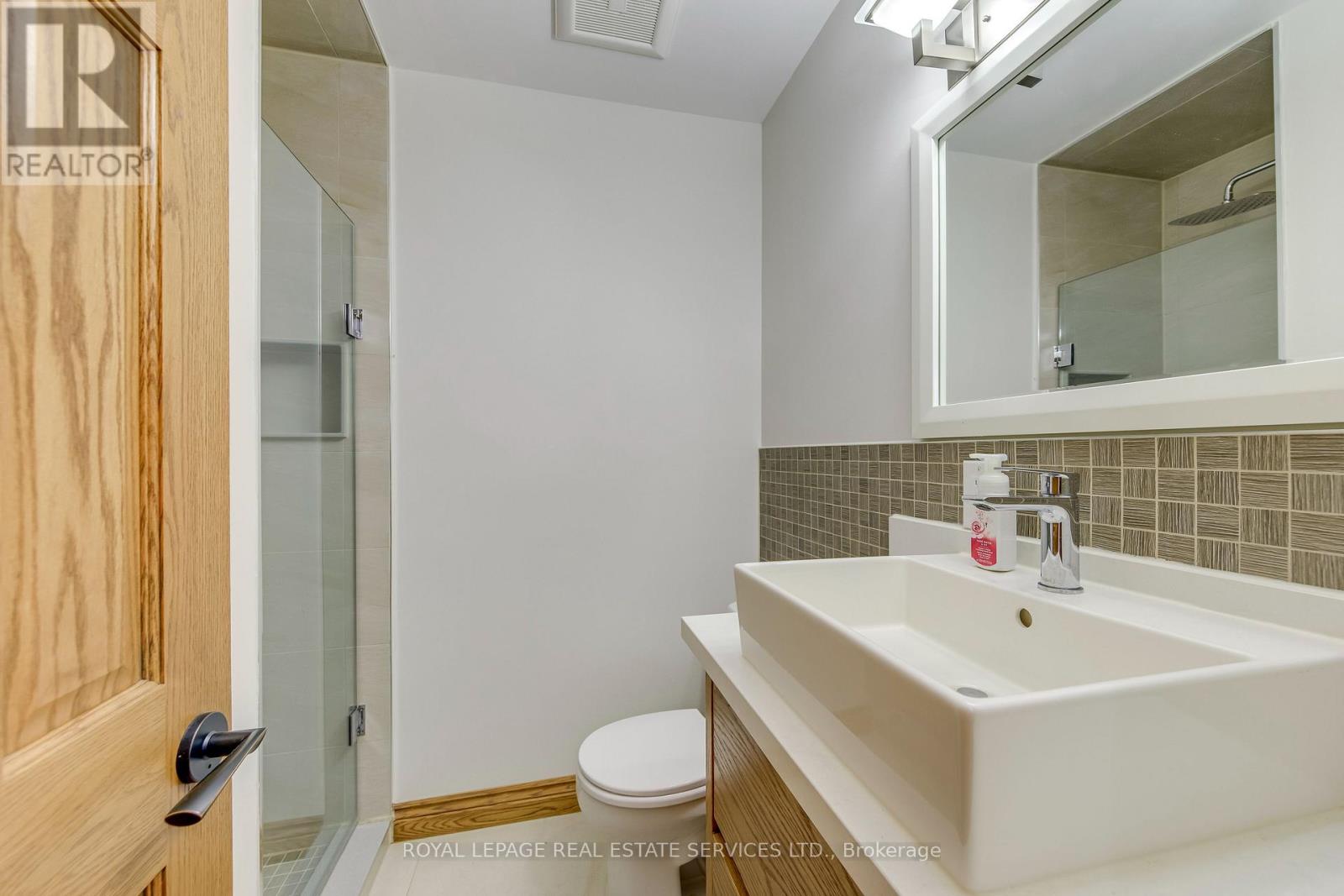 14 Governor Grove Crescent, Brampton, Ontario  L6Y 1A6 - Photo 24 - W13537652