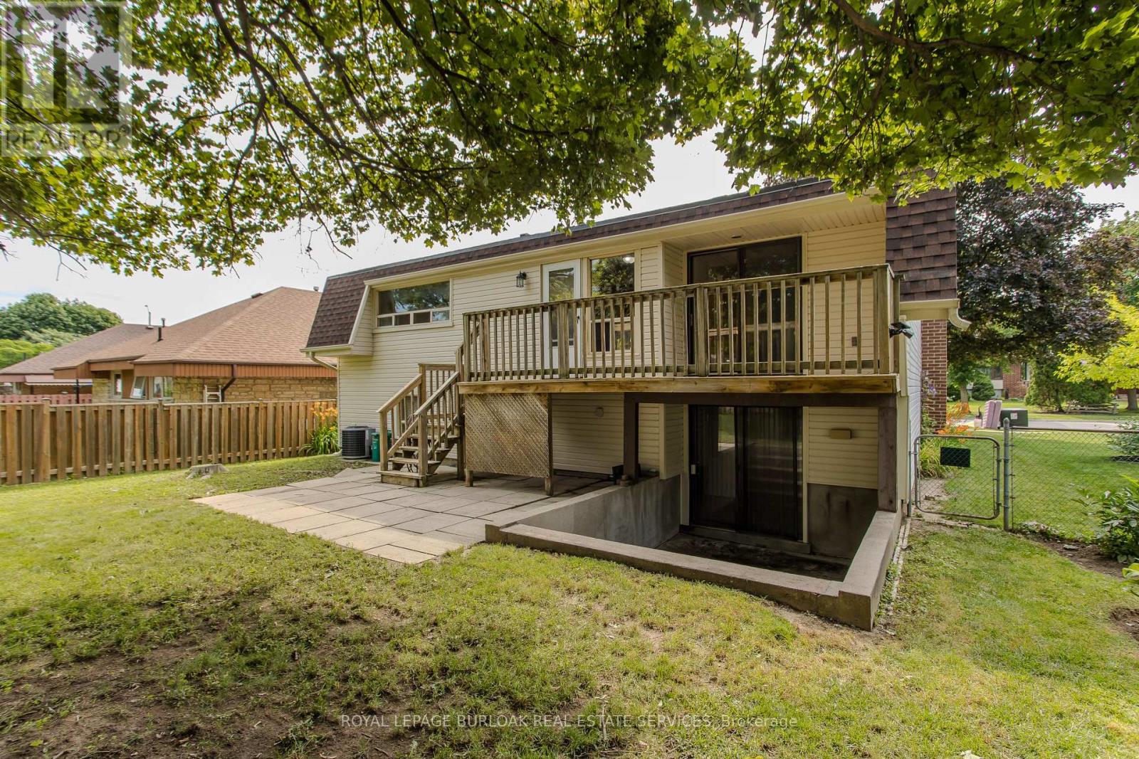2915 Saint Malo Circle, Mississauga, Ontario  L5N 1S8 - Photo 3 - W13537680