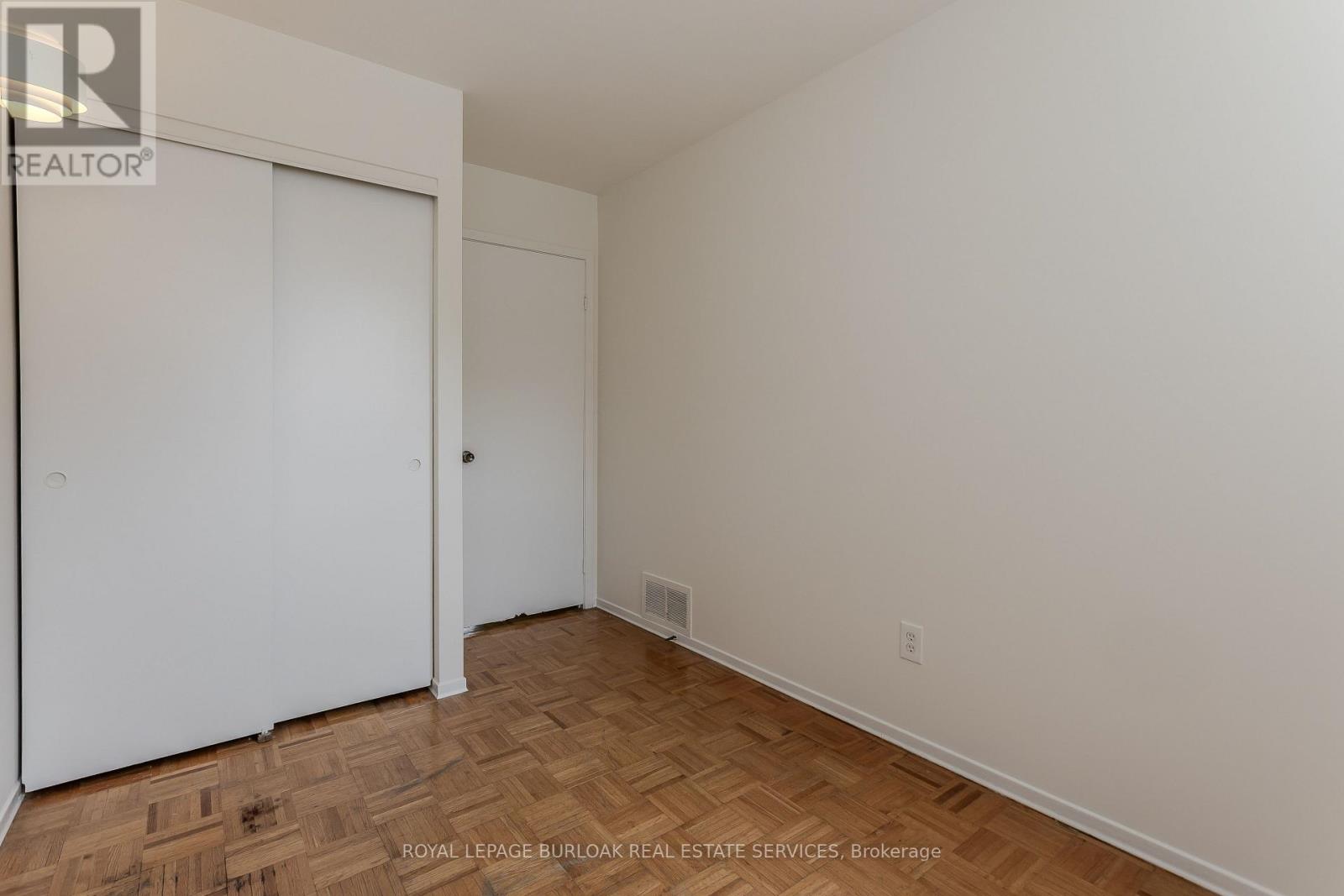 2915 Saint Malo Circle, Mississauga, Ontario  L5N 1S8 - Photo 45 - W13537680