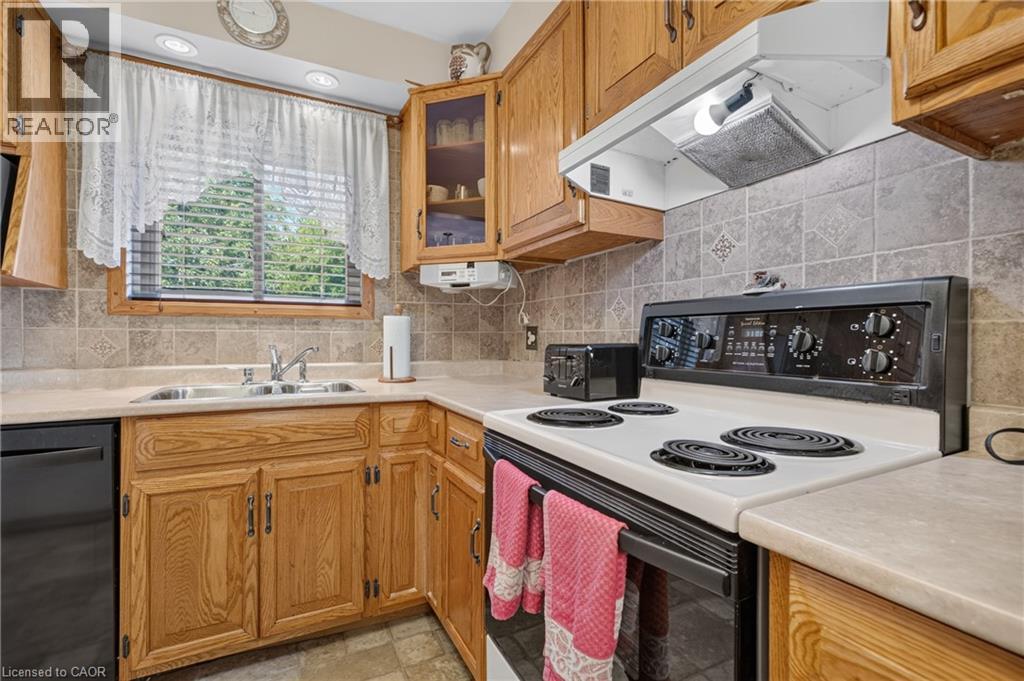 252 Christopher Drive, Cambridge, Ontario  N1R 4S4 - Photo 18 - 40845292