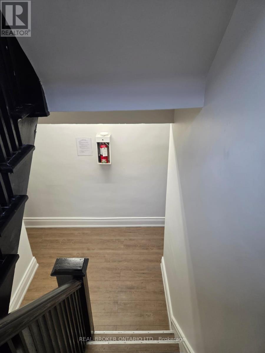 1 - 983 Main Street E, Hamilton, Ontario  L8M 1N3 - Photo 17 - X13537316