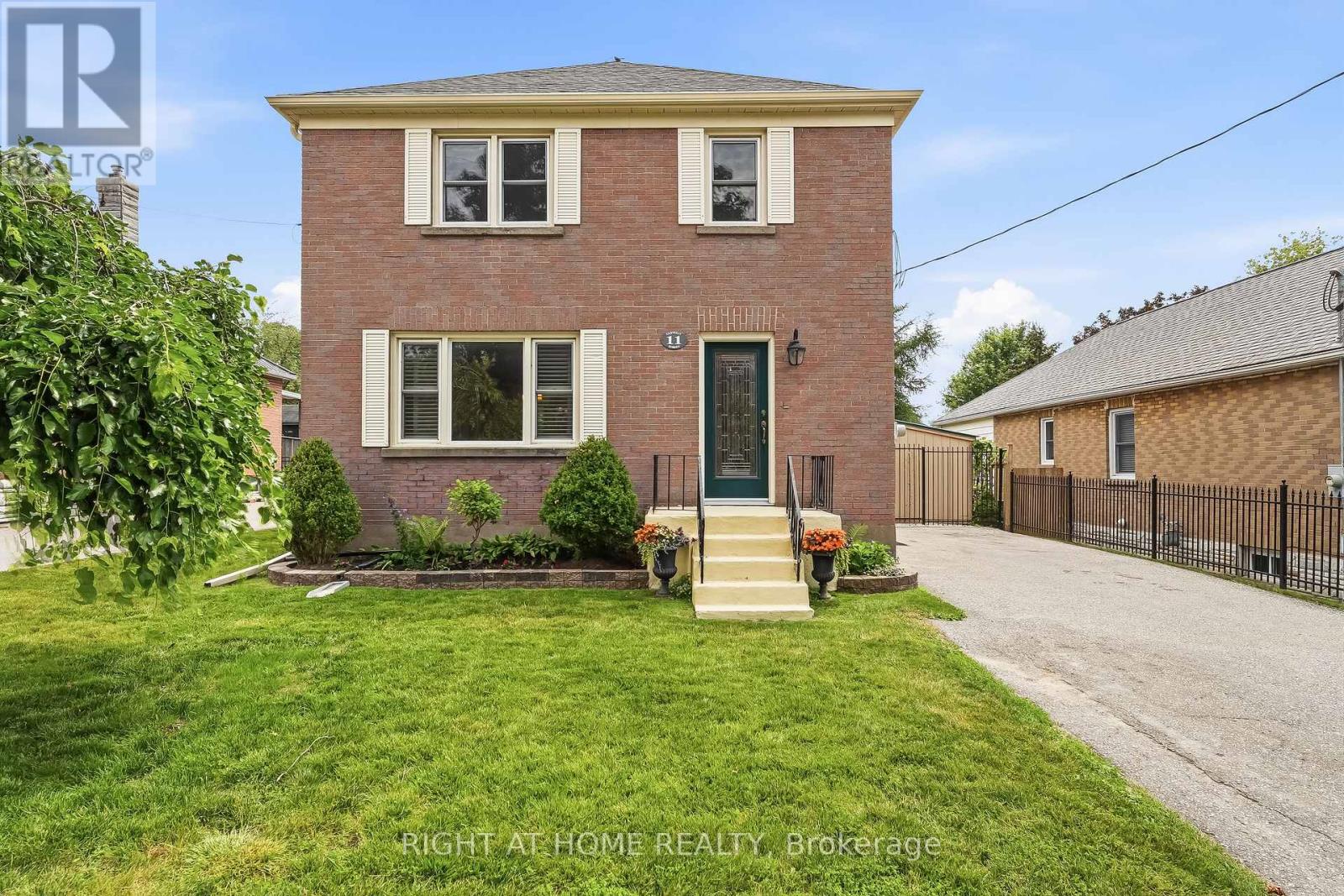11 Clovelly Street, Port Hope, Ontario  L1A 2J4 - Photo 2 - X13537650