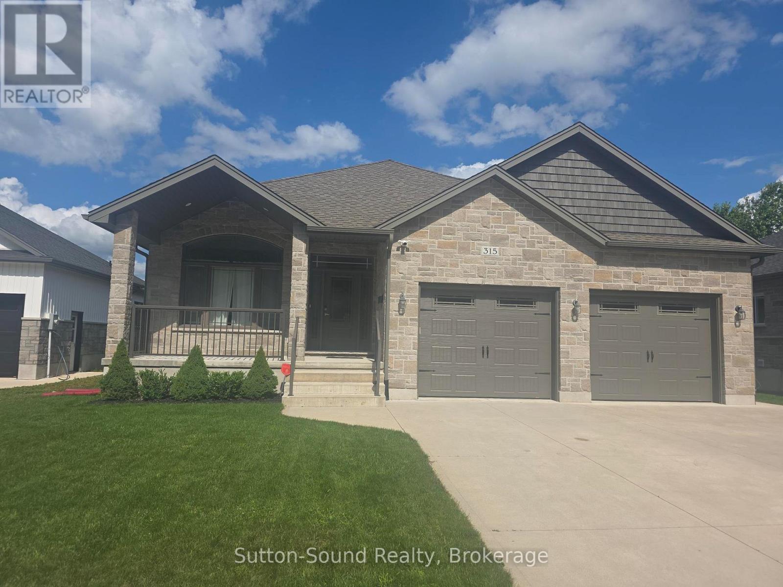 315 6th Avenue W, Owen Sound, Ontario  N4K 6K7 - Photo 1 - X13536536
