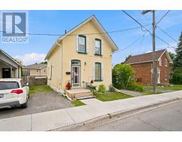61 LINDSAY STREET N, Kawartha Lakes, Ontario