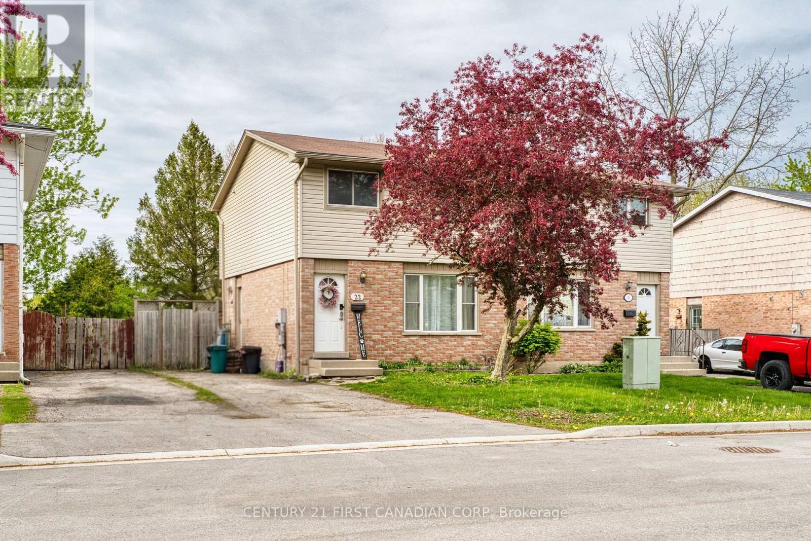 22 DENLAW ROAD, London North, Ontario