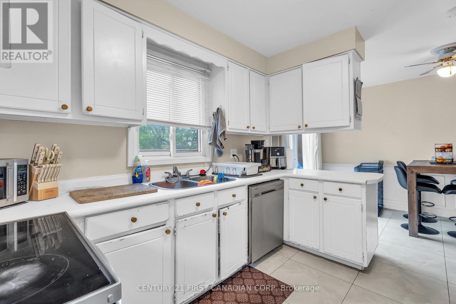 22 Denlaw Road, London North, Ontario  N6G 3L4 - Photo 10 - X13537730