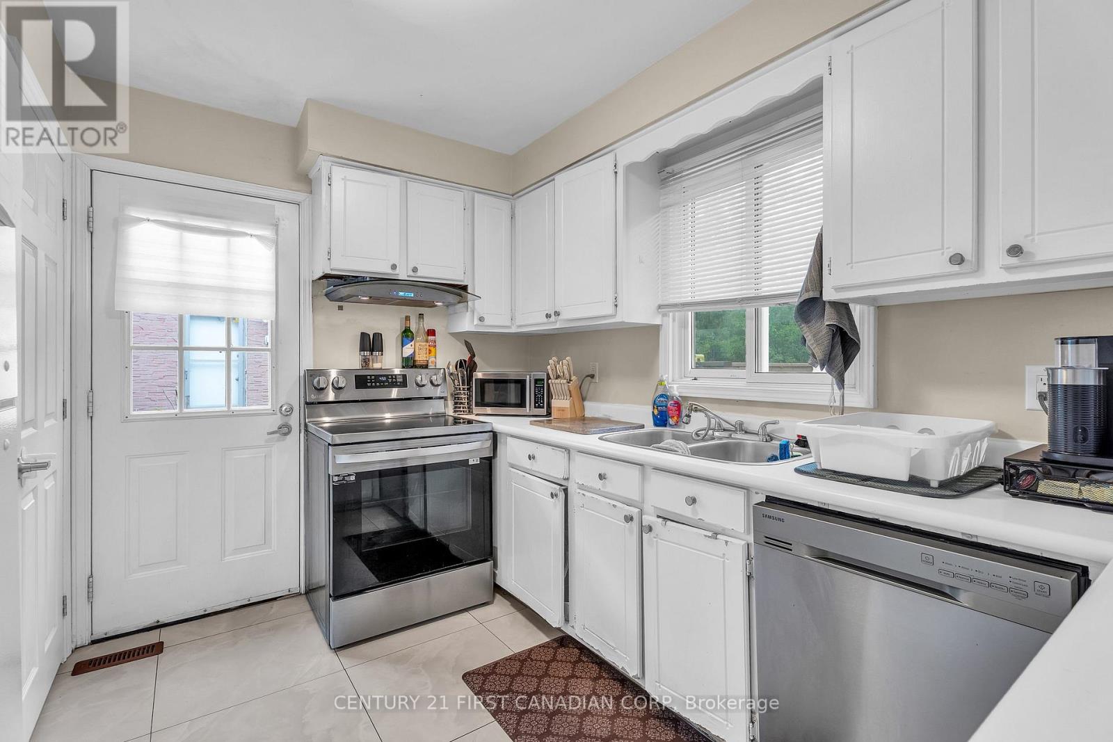 22 Denlaw Road, London North, Ontario  N6G 3L4 - Photo 11 - X13537730