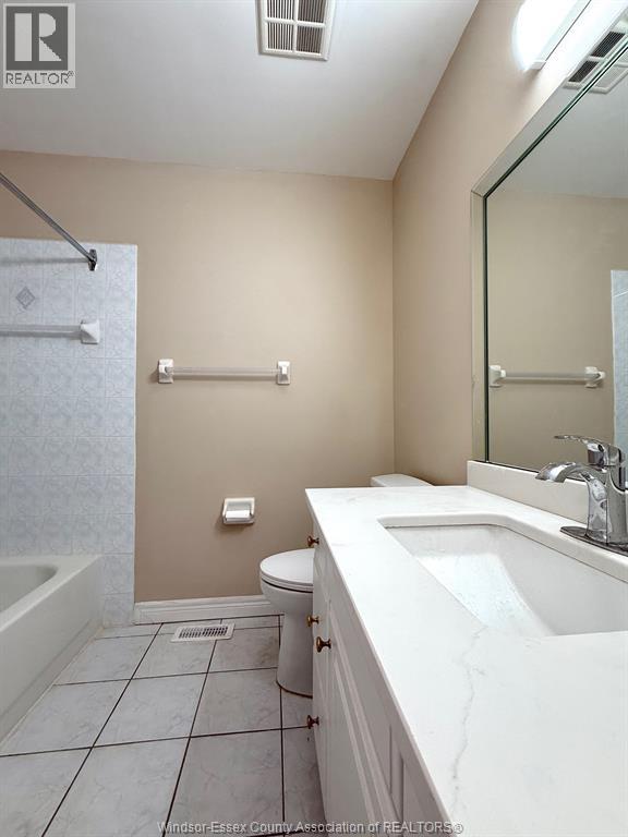 660 Caruso, Windsor, Ontario  N9G 2M6 - Photo 12 - 26016381