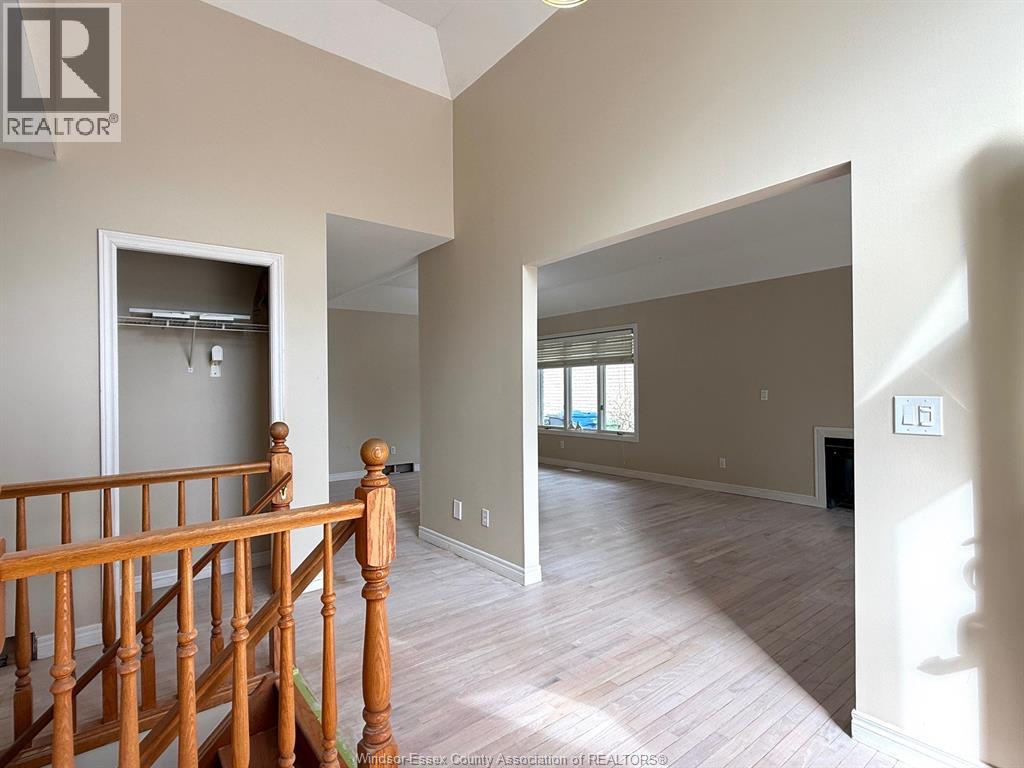 660 Caruso, Windsor, Ontario  N9G 2M6 - Photo 4 - 26016381