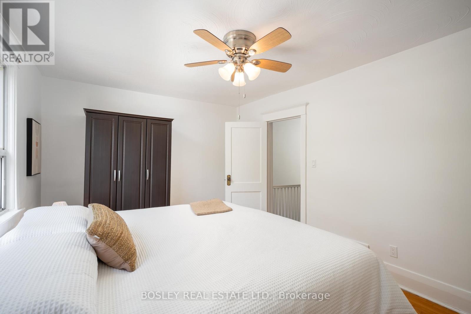 129 Linsmore Crescent, Toronto, Ontario M4J 4L1 - Photo 15 - E13533650