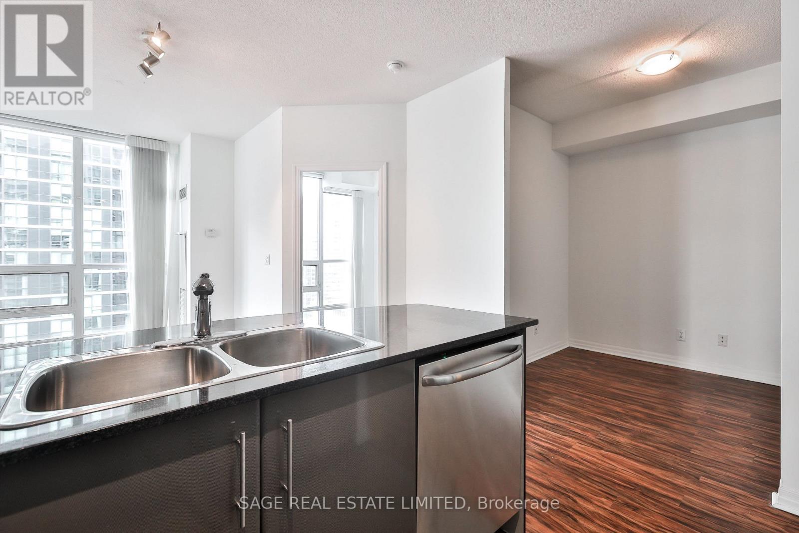 2711 - 16 Yonge Street, Toronto, Ontario M5E 2A1 - Photo 25 - C13537804