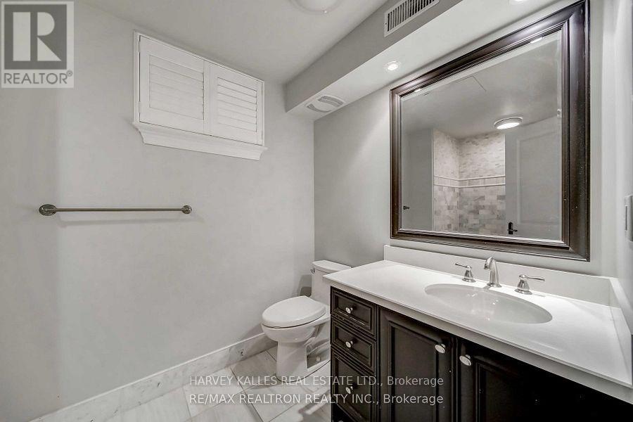 Lower - 384 Spadina Road, Toronto, Ontario M5P 2V9 - Photo 5 - C13537832