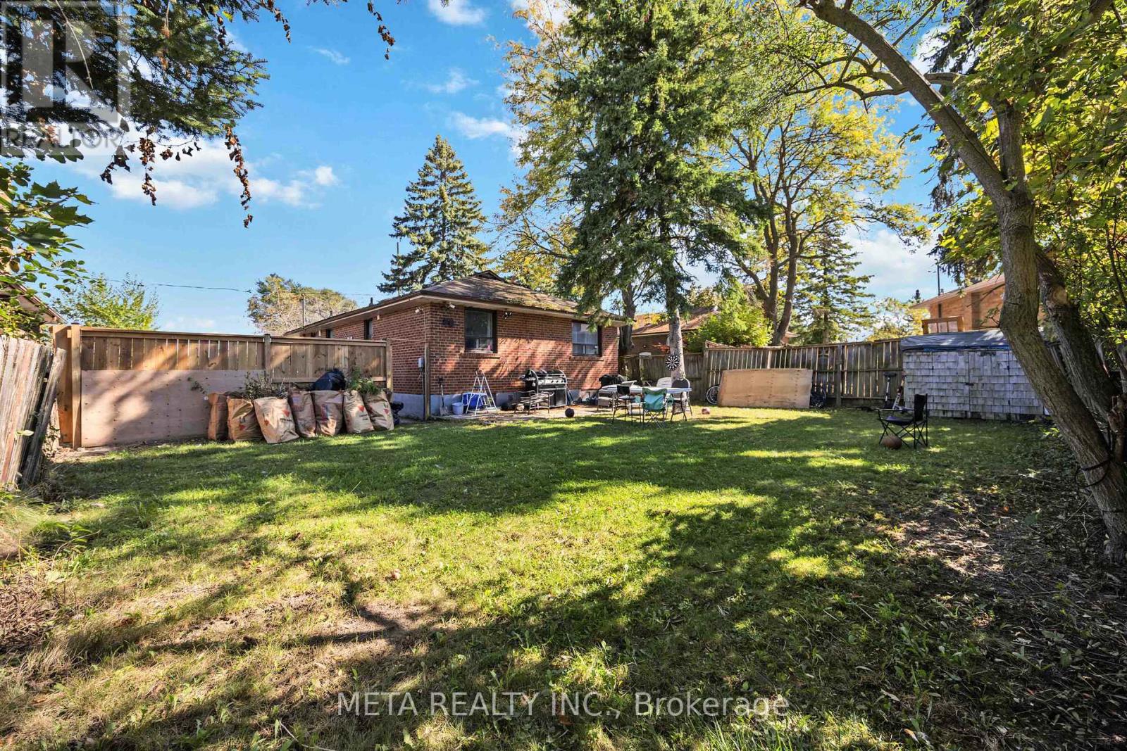 94 Greenock Avenue, Toronto, Ontario  M1G 3A3 - Photo 13 - E13537808