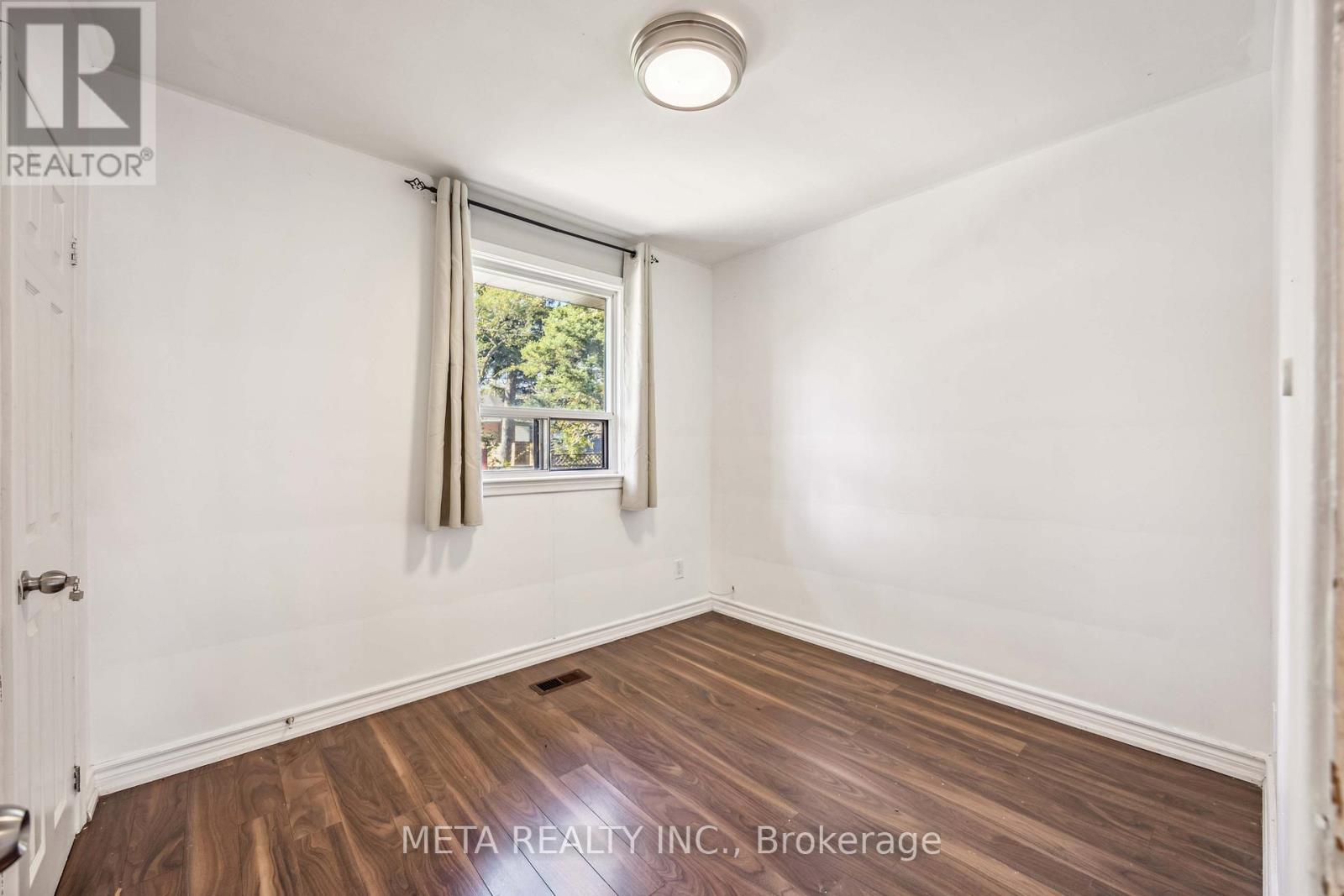 94 Greenock Avenue, Toronto, Ontario  M1G 3A3 - Photo 4 - E13537808
