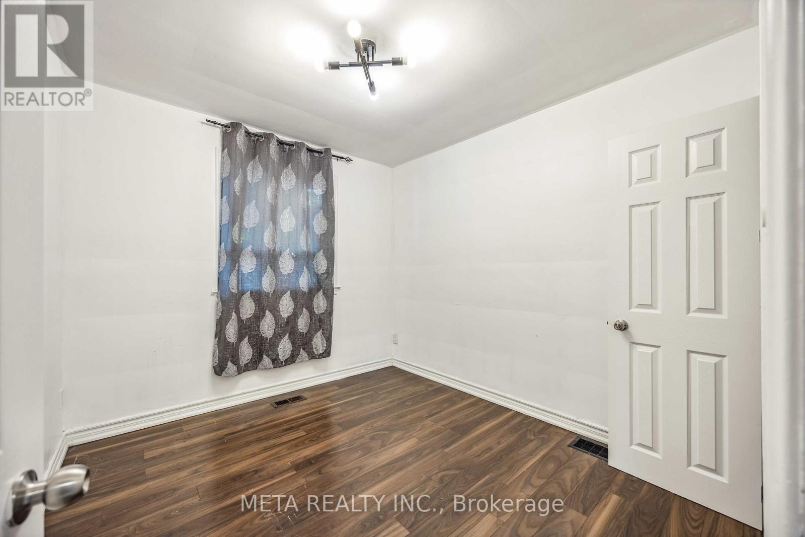 94 Greenock Avenue, Toronto, Ontario  M1G 3A3 - Photo 6 - E13537808