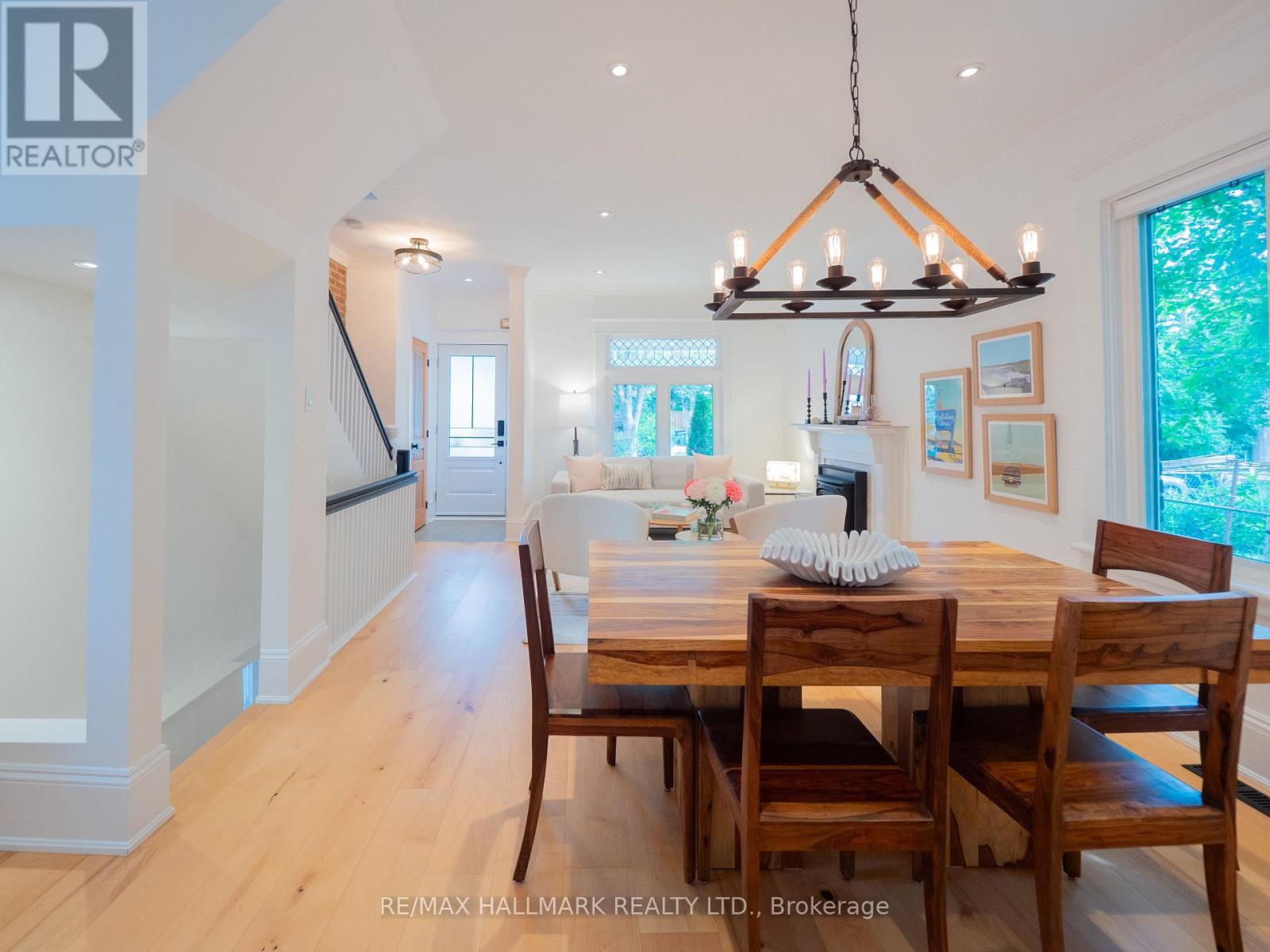 33 Frizzell Avenue, Toronto, Ontario  M4K 1H8 - Photo 10 - E13537812