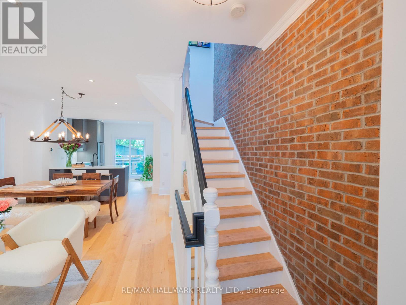33 Frizzell Avenue, Toronto, Ontario  M4K 1H8 - Photo 19 - E13537812