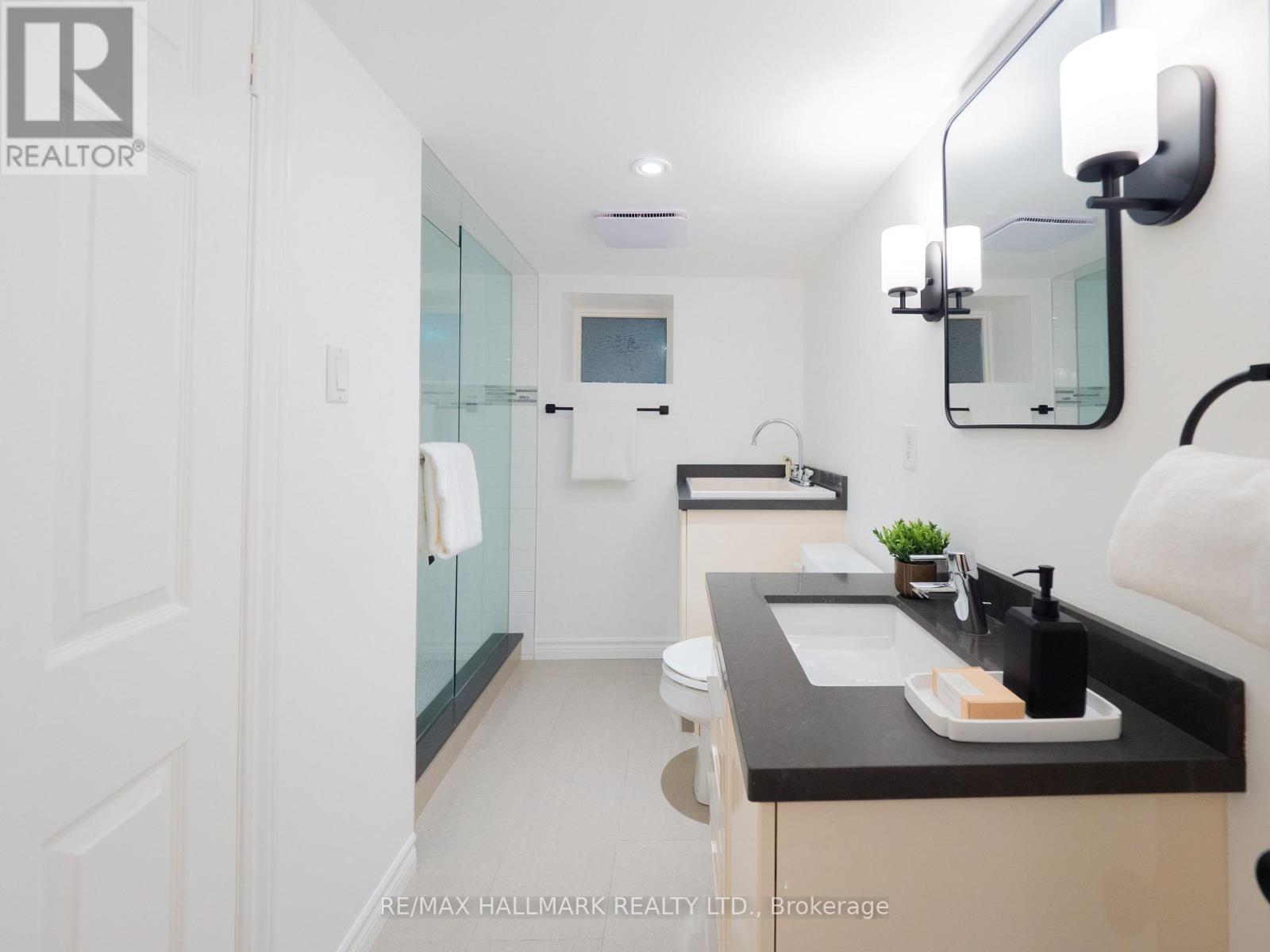 33 Frizzell Avenue, Toronto, Ontario  M4K 1H8 - Photo 38 - E13537812