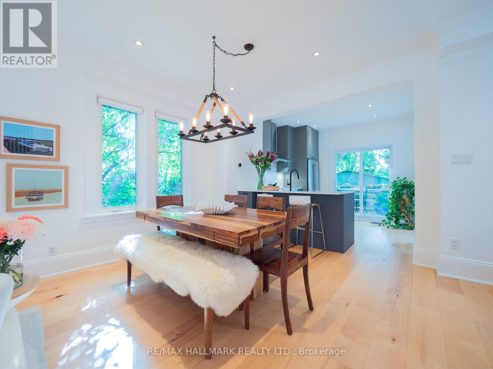 33 Frizzell Avenue, Toronto, Ontario  M4K 1H8 - Photo 9 - E13537812