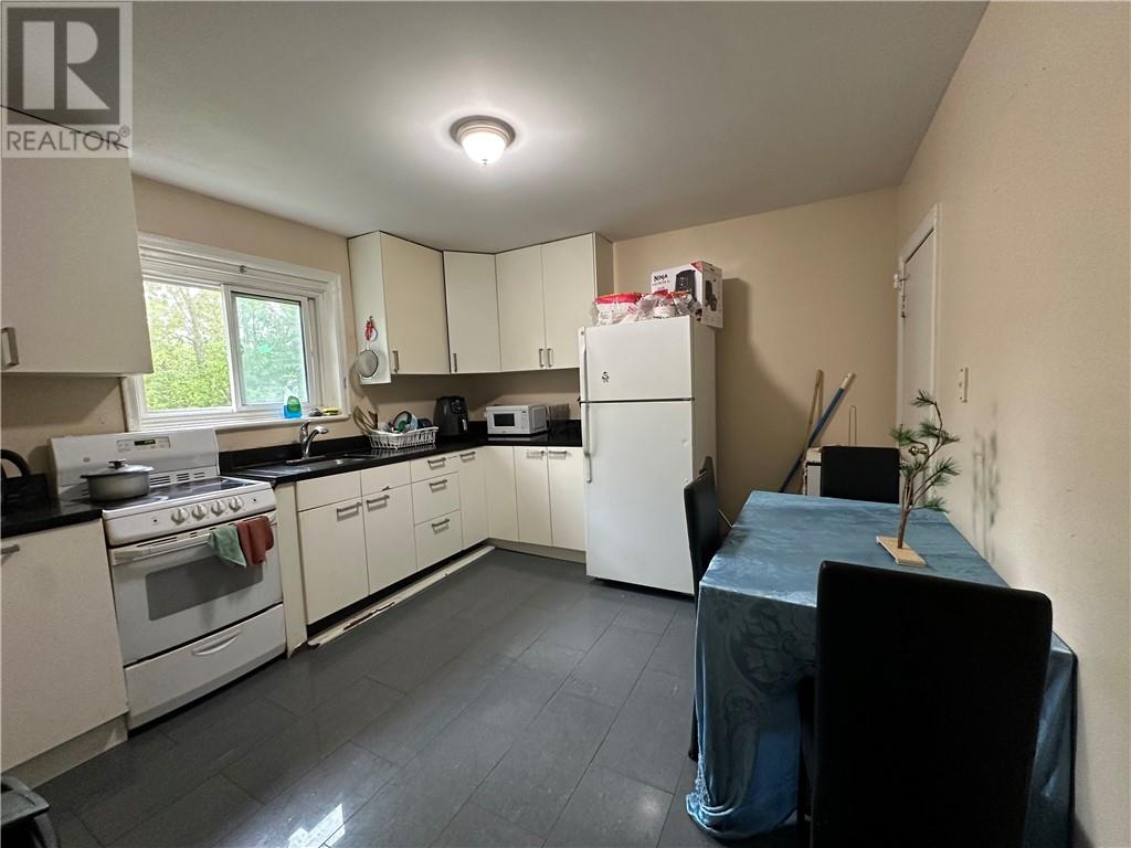 879 Charlotte Street, Sudbury, Ontario  P3E 4C5 - Photo 9 - 2129069
