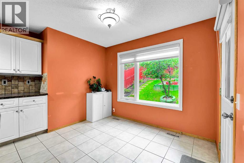 332 Harvest Hills Drive NE, Calgary, Alberta  T3K 4H7 - Photo 17 - A2326847