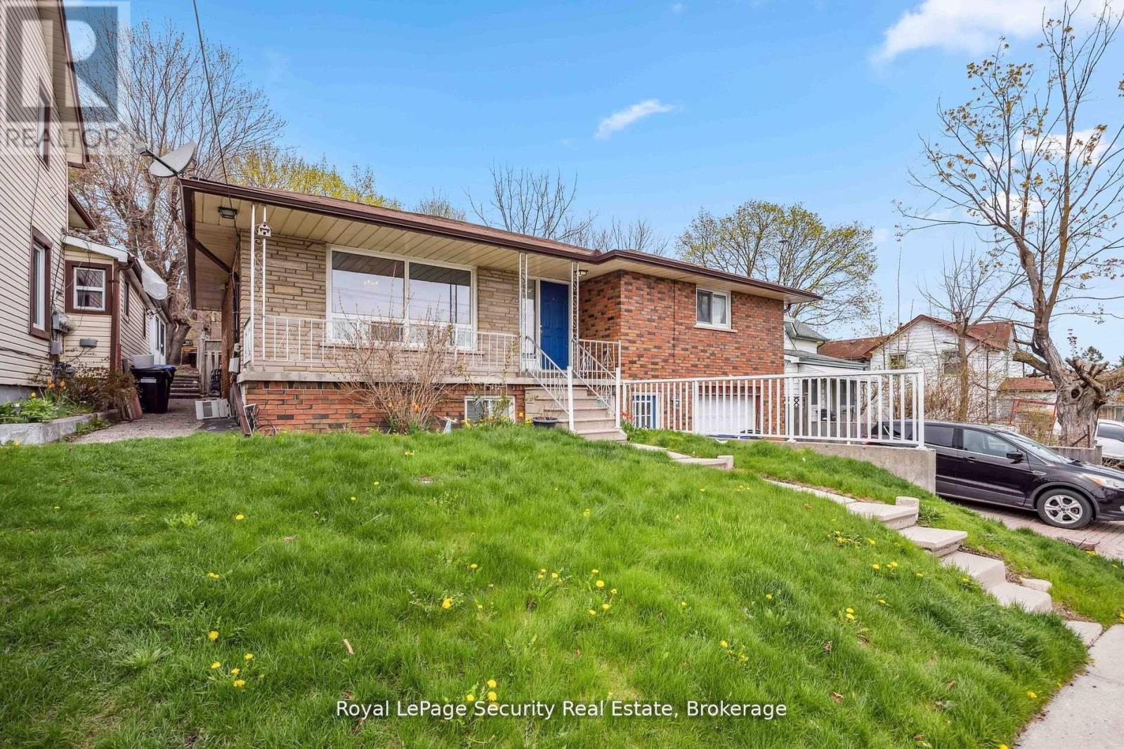 2 - 97 John Street E, Bradford West Gwillimbury, Ontario  L3Z 2B1 - Photo 2 - N13537842