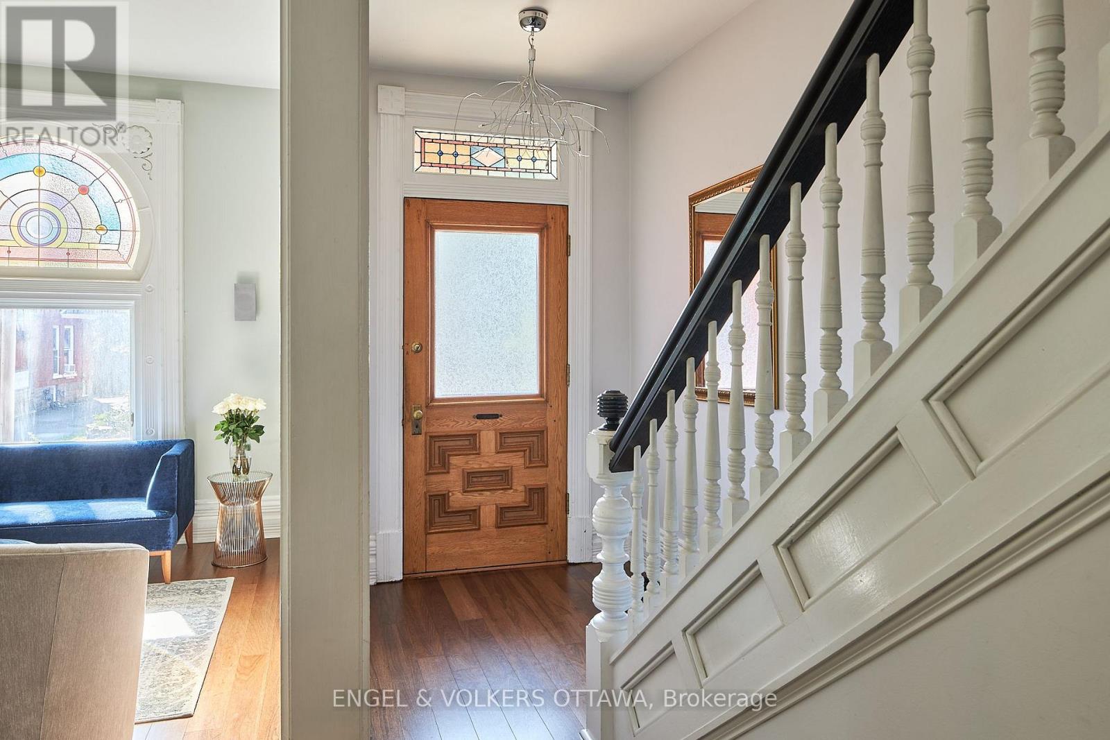 103 James Street, Ottawa, Ontario  K1R 5M2 - Photo 2 - X13537848