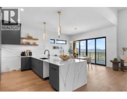 1042 Emslie Street, Kelowna, British Columbia  V1W 0C3 - Photo 9 - 10393167